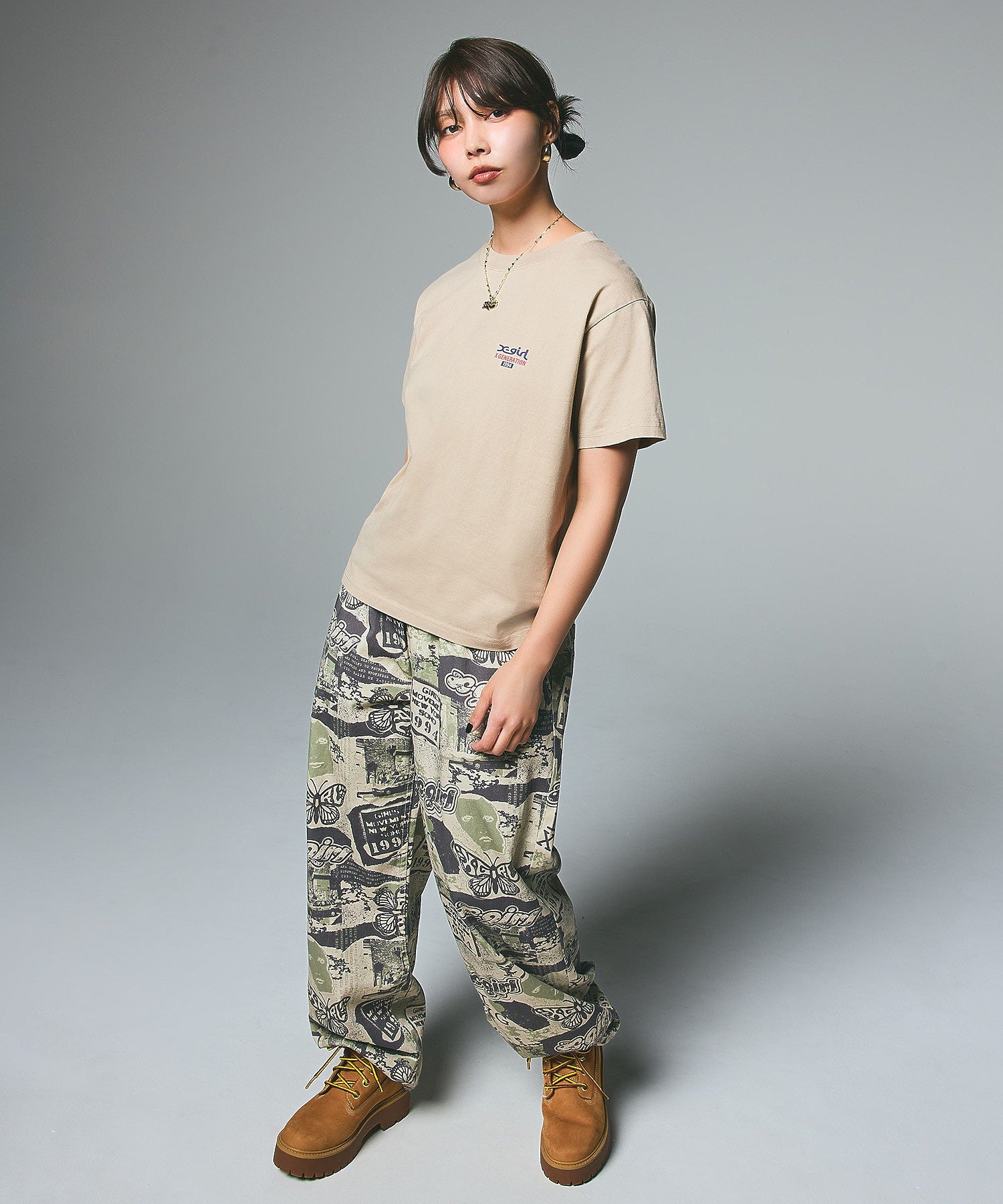 MESSAGE BOX FRAMED FACE S/S TEE
