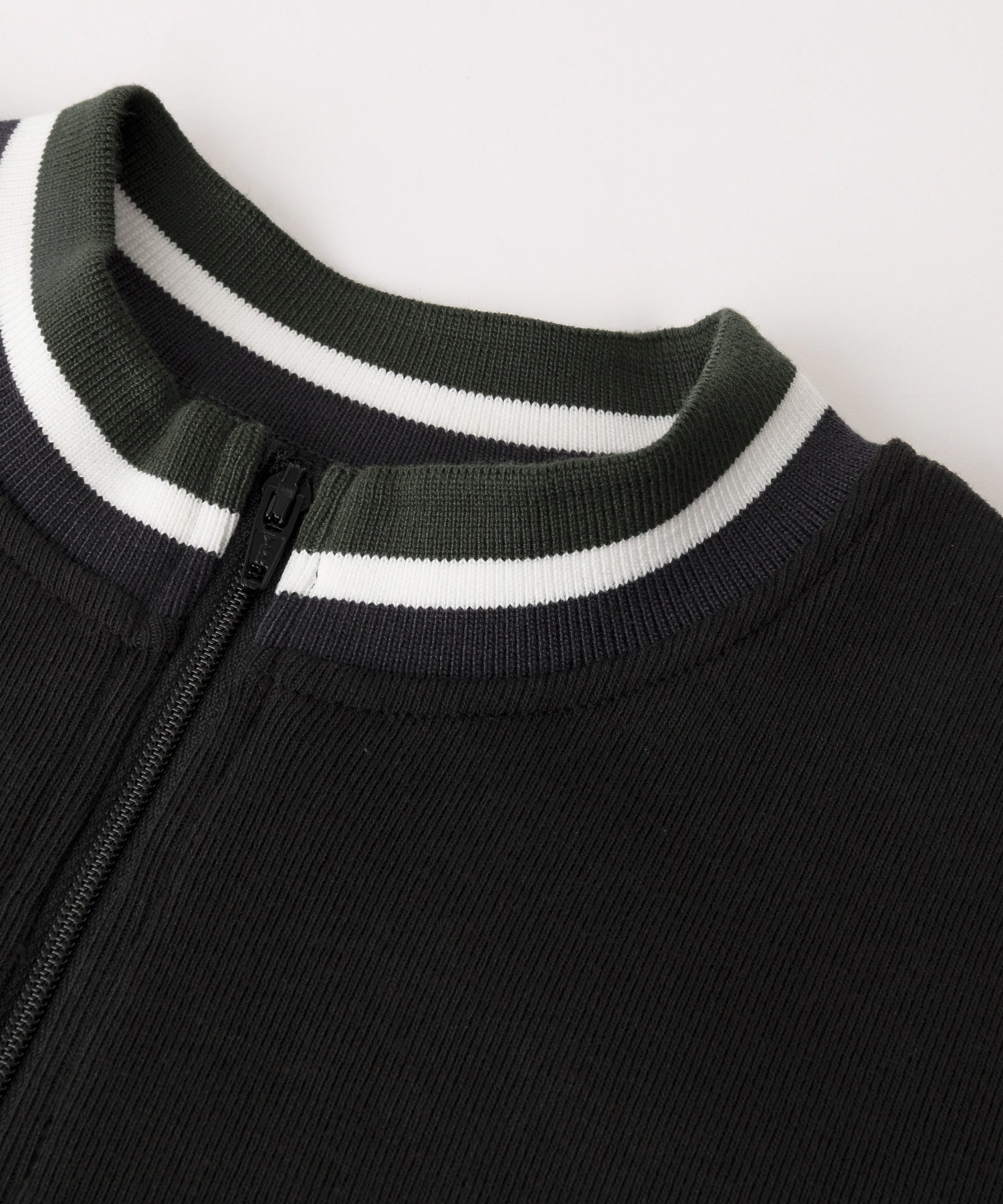 STRIPED RIB HALF ZIP TOP