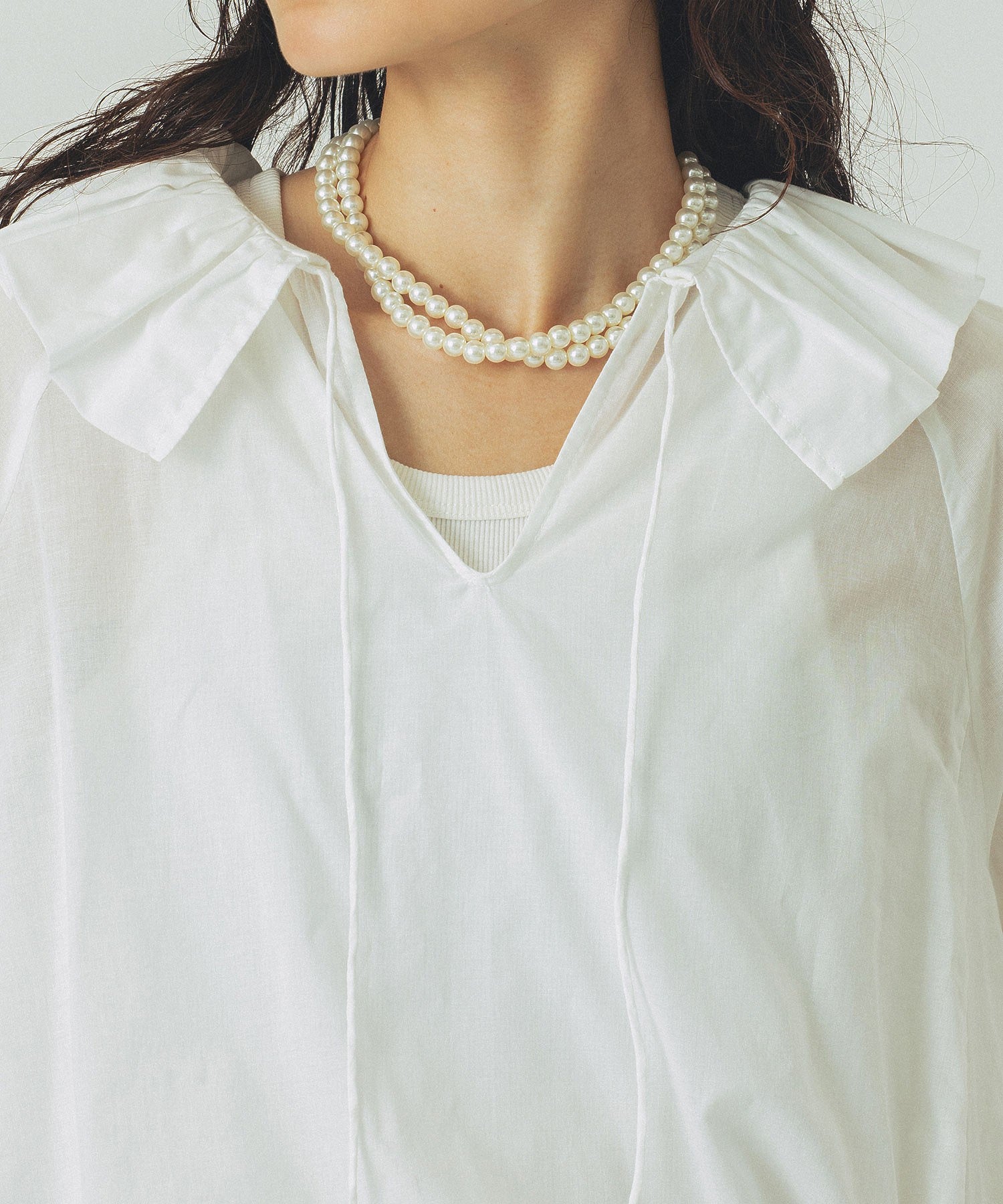 FRILL COLLAR BLOUSE