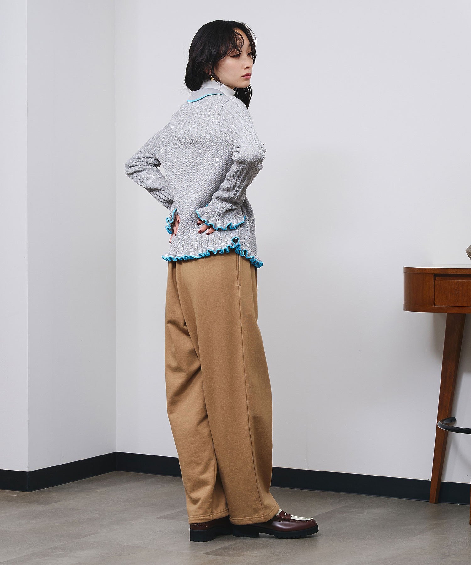 TUCKED WIDE-LEG SWEATPANTS