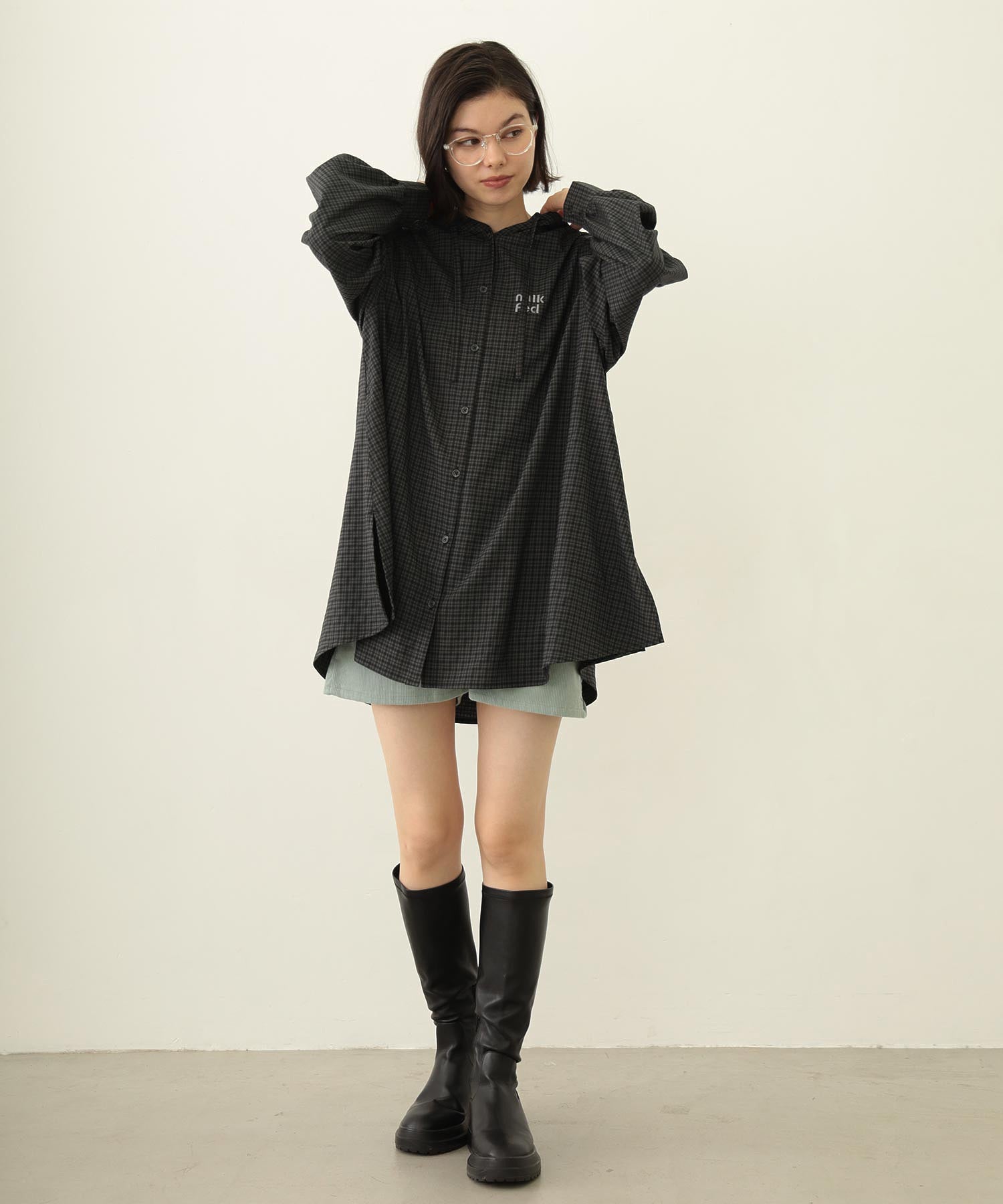 VOLUME SLEEVE HOODED BLOUSE