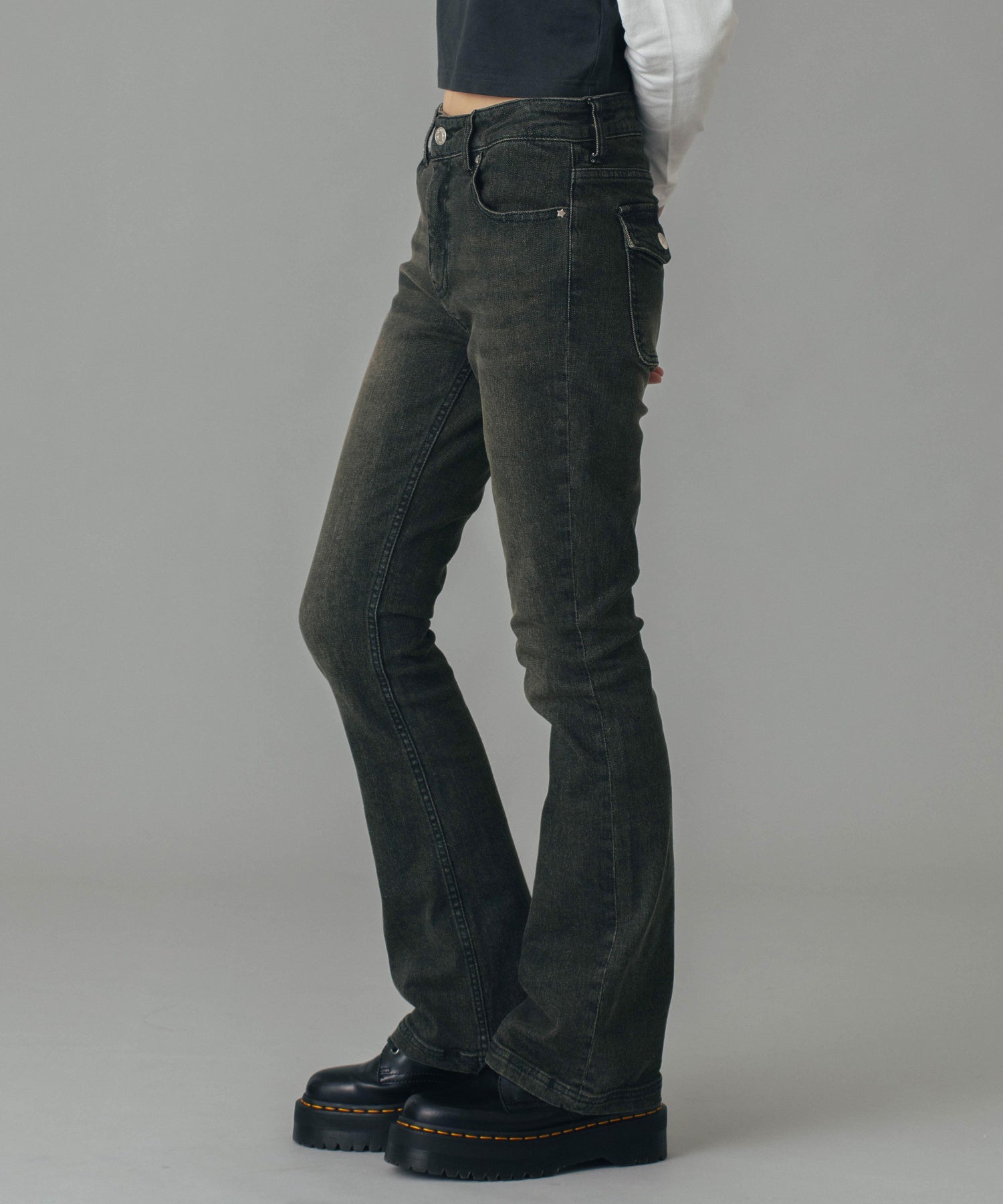 LOW RISE FLARE SKINNY DENIM PANTS