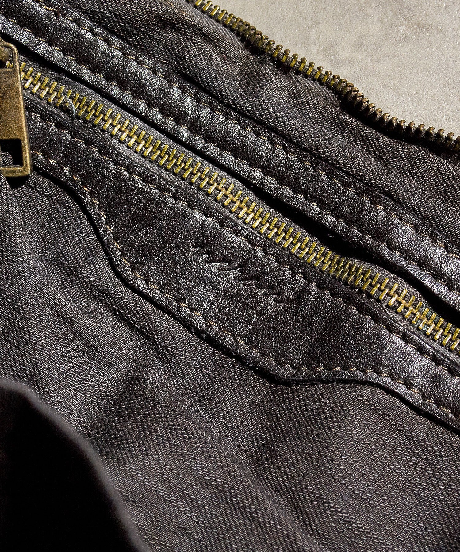 MILLELA FIRENZE/GARMENT DYED SHOULDER BAG
