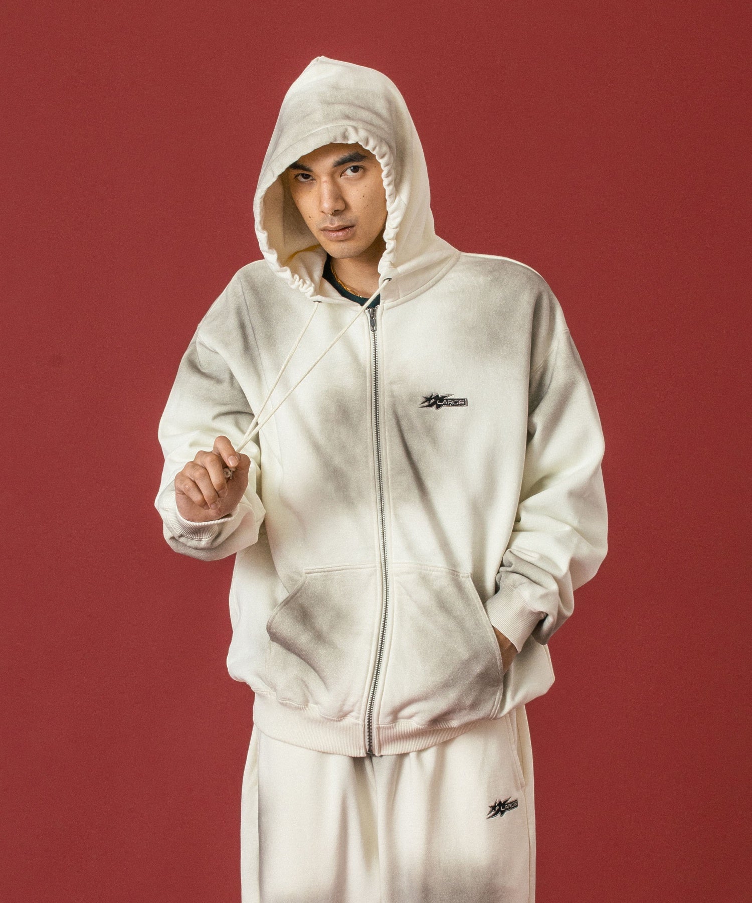 MODEL 身長172cm / 着用サイズ：Lサイズ