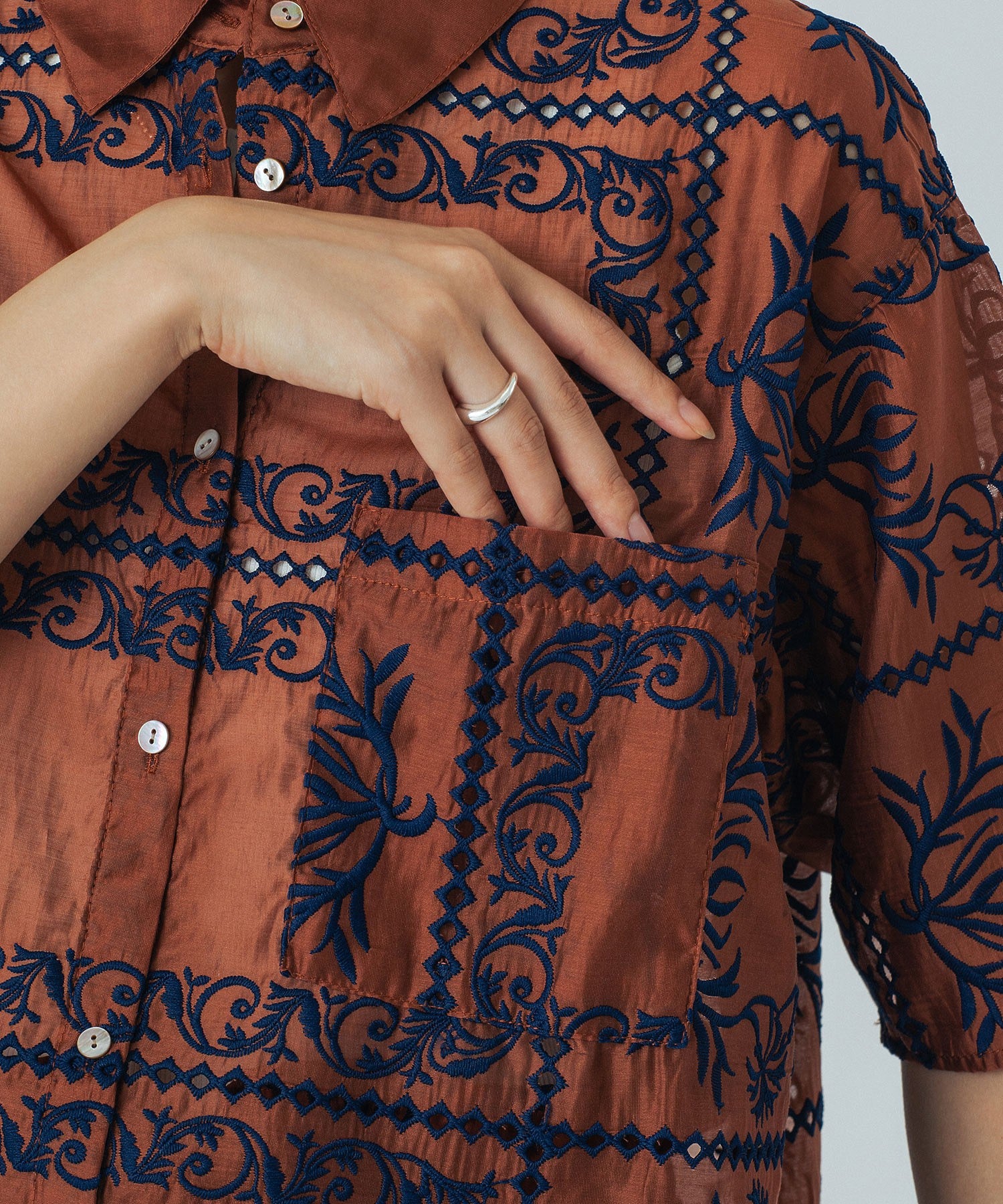 EMBROIDERY SHIRT