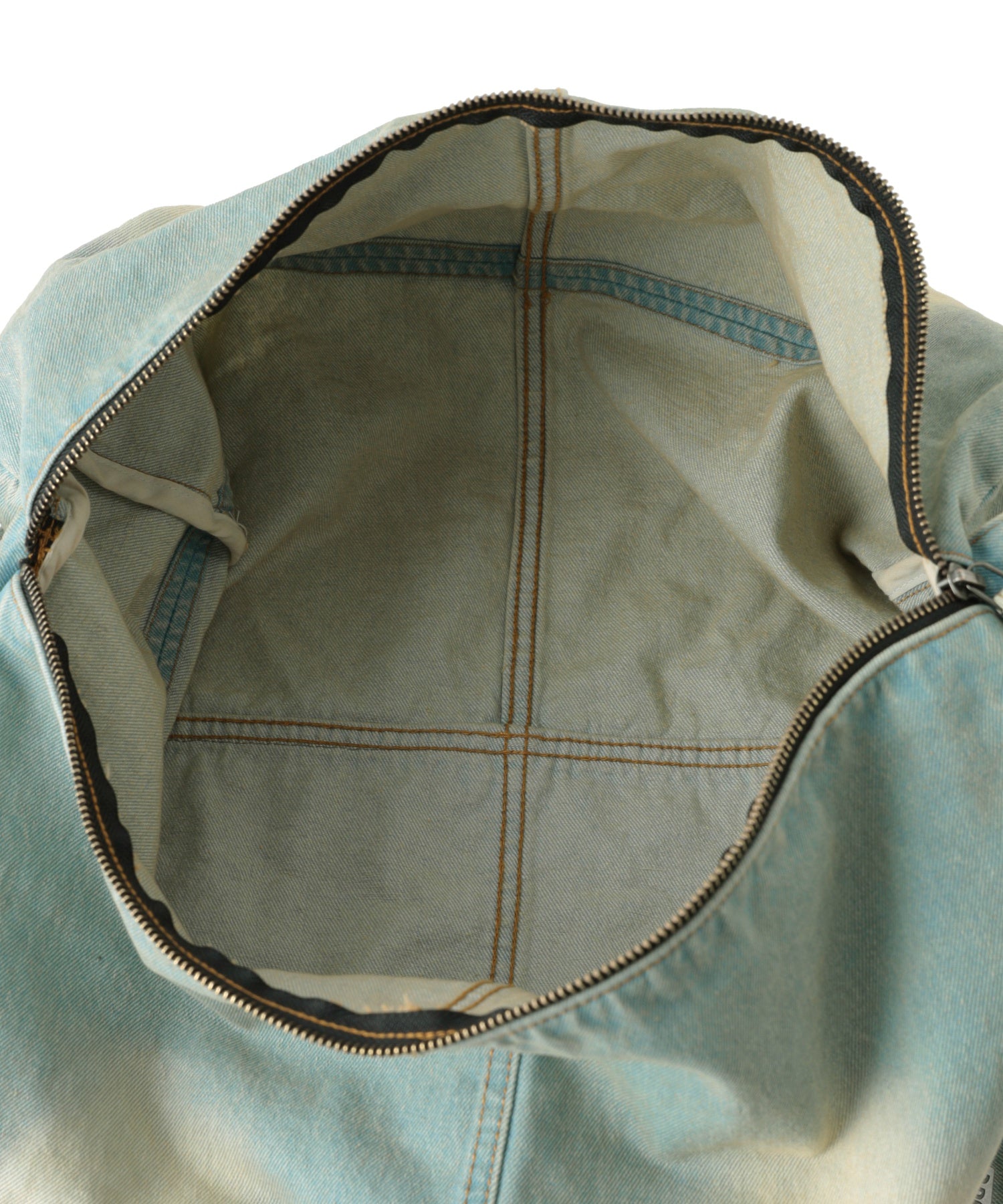 DUFFLE BAG
