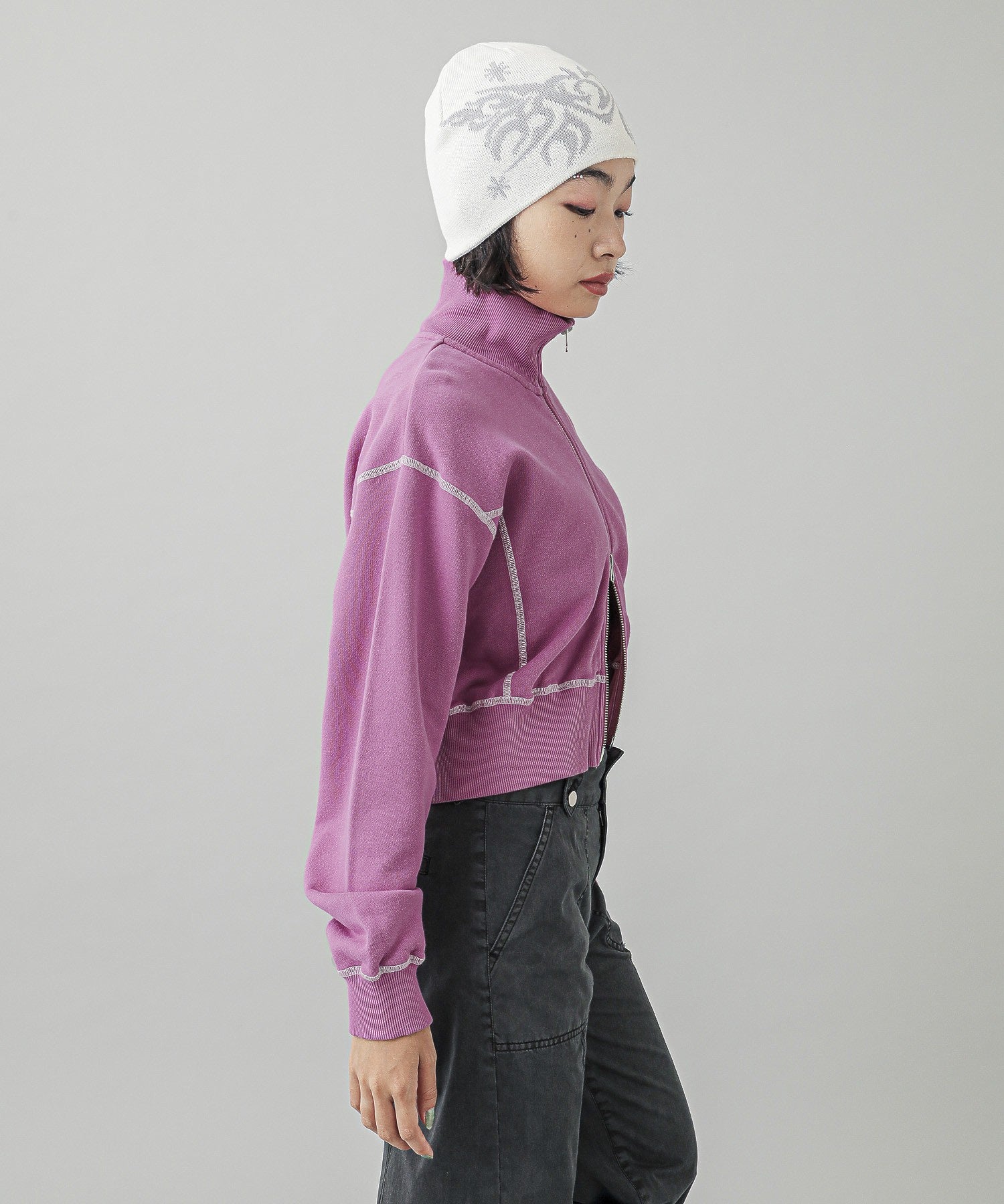 STITCH ZIP UP SWEAT TOP