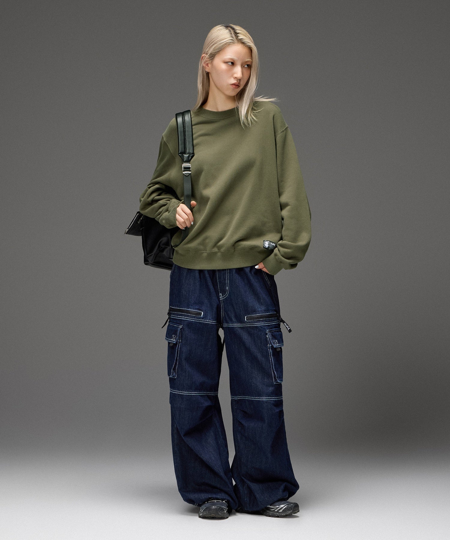 FACE LABEL PATCH SWEATSHIRT