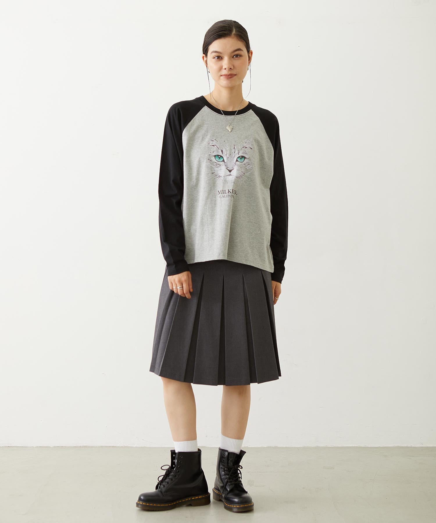 CAT HEART EYES B/B TEE