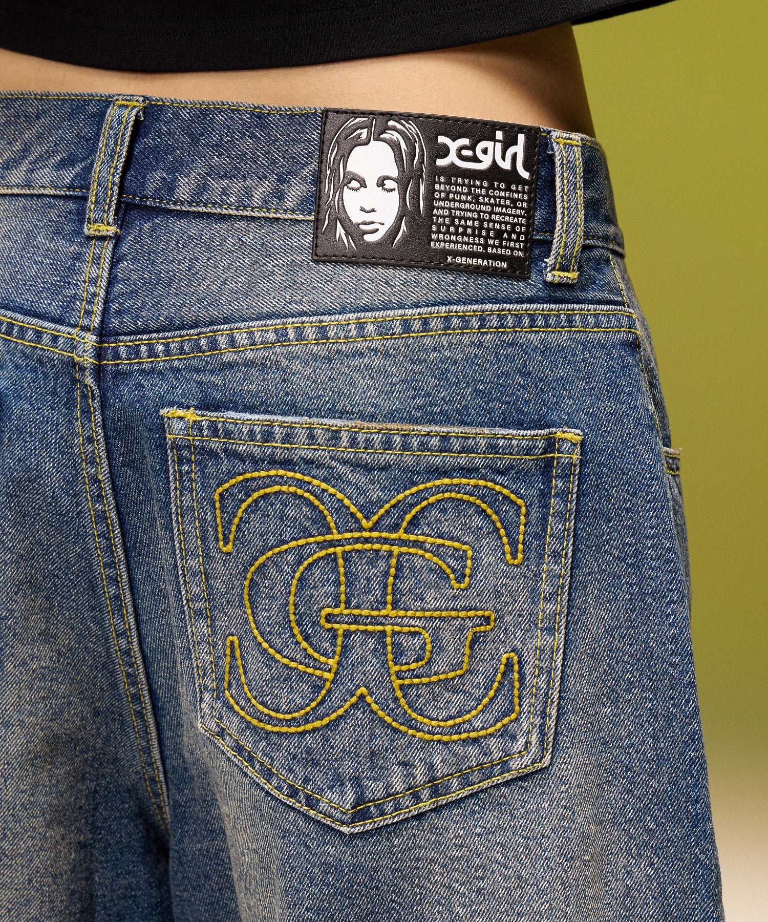 EMBLEM POCKET DISTRESSED DENIM SHORTS