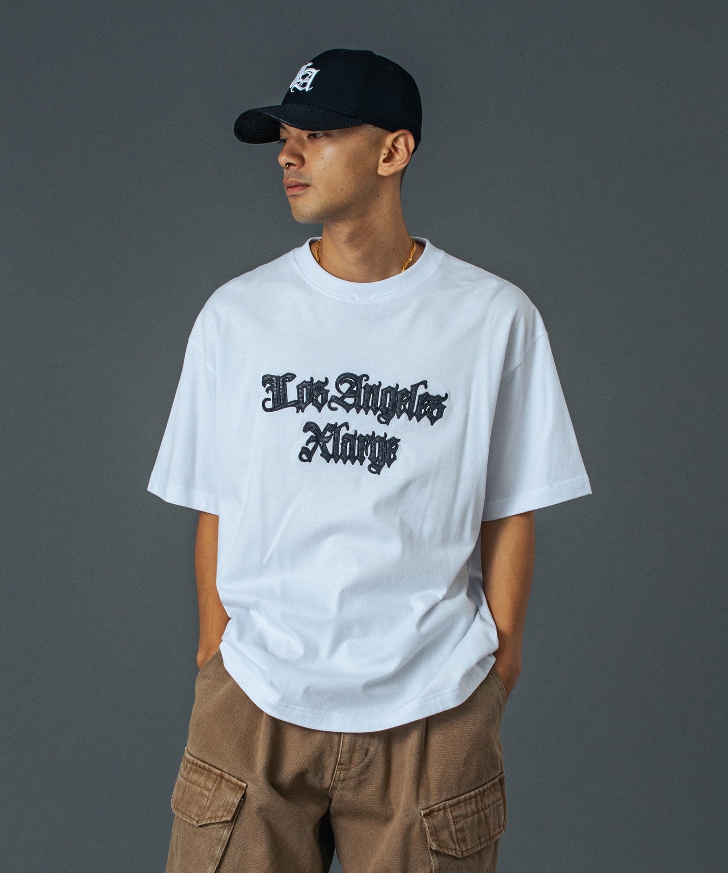 MODEL 身長172cm / 着用サイズ：Lサイズ