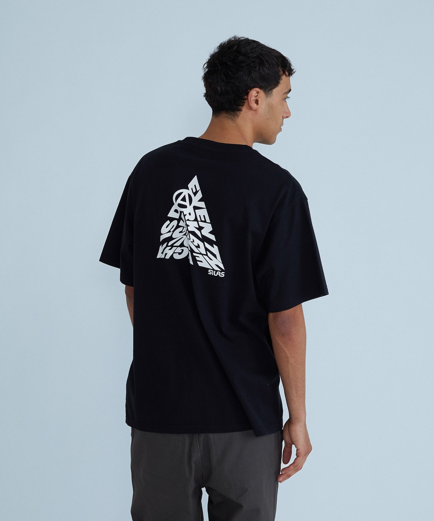 TRIANGLE S/S TEE