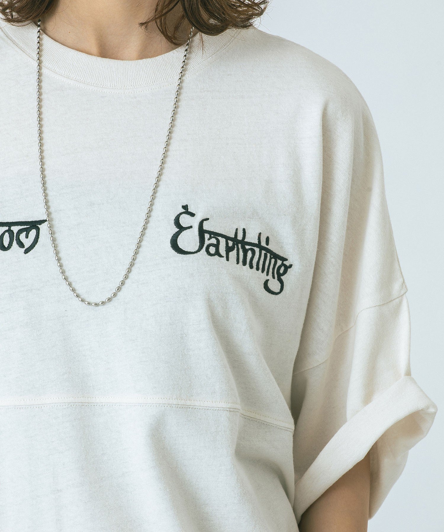 HLAADA for ROSE BUD/EMBROIDERY FOOT BALL TEE