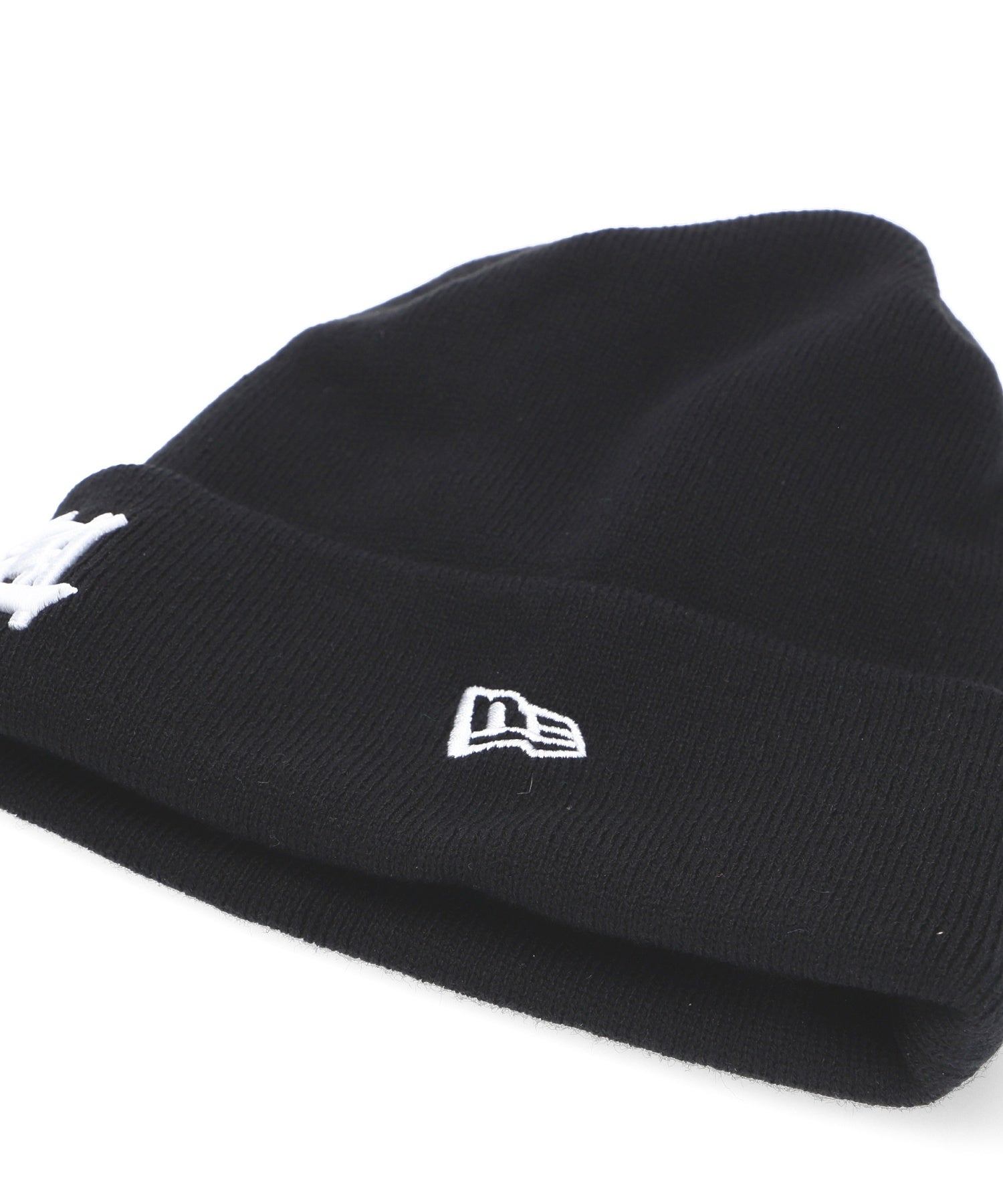 XLARGE×NEW ERA OLD ENGLISH CUFF BEANIE