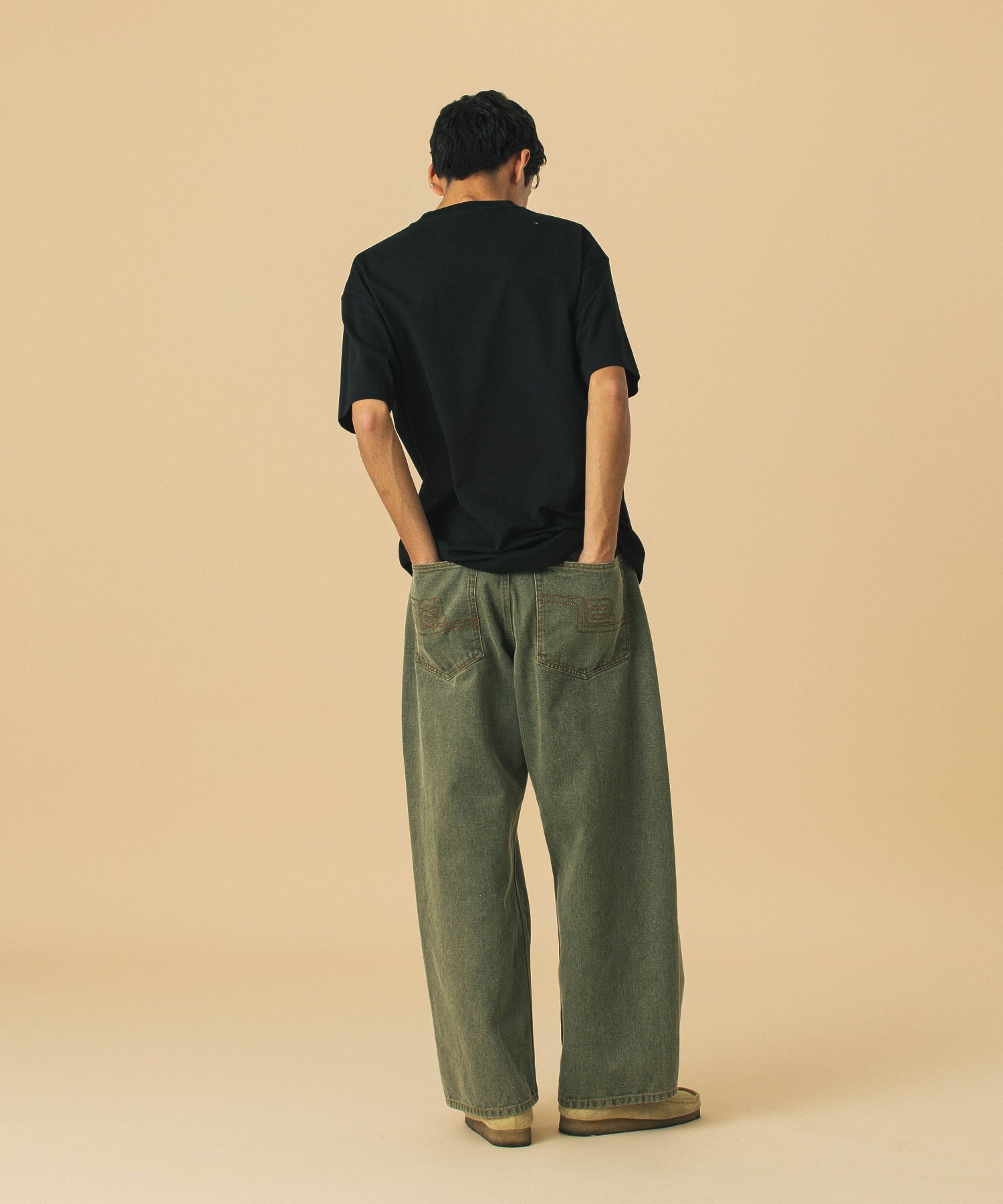 RULES THE WORLD S/S TEE