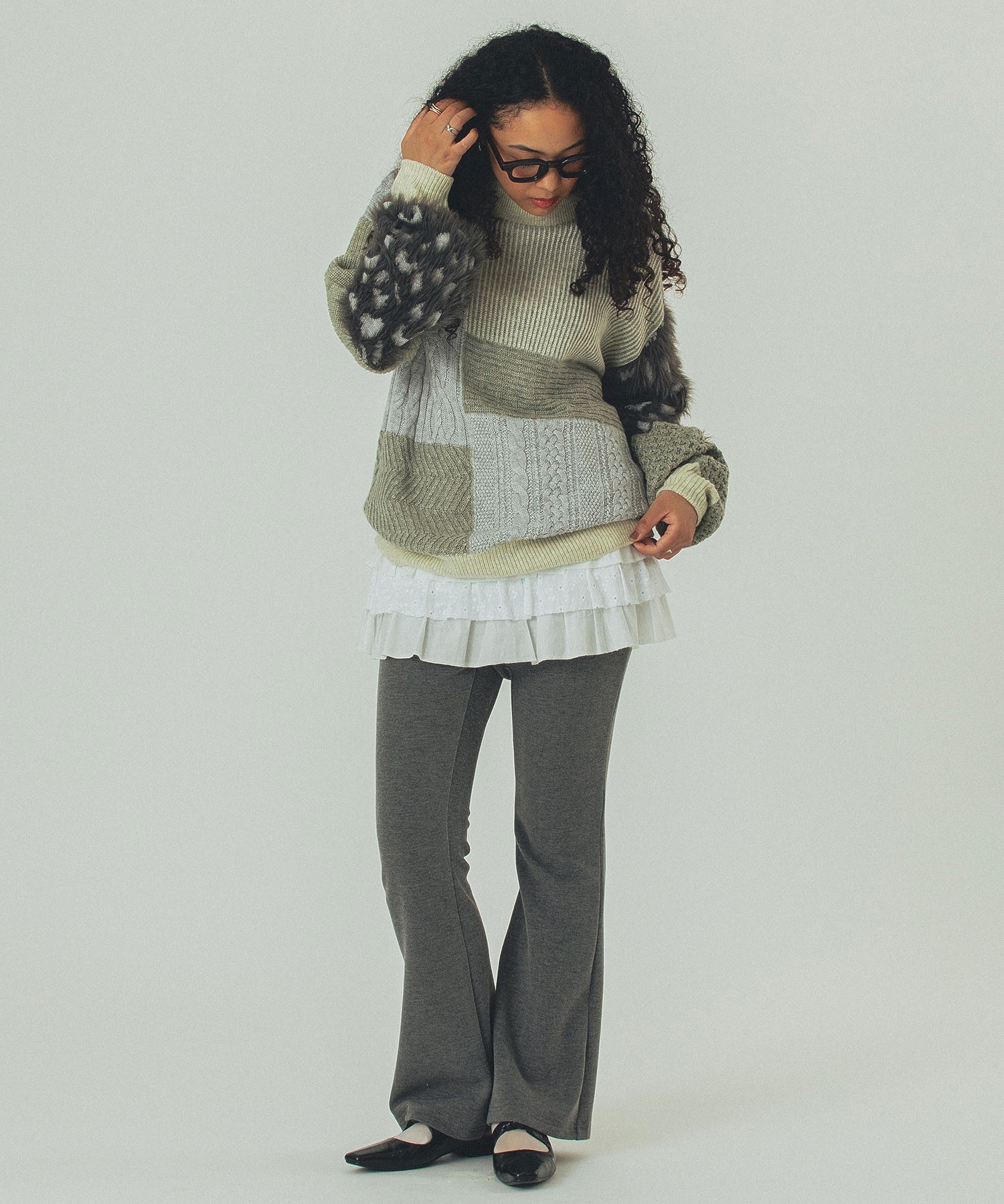 CUT FLARE PANTS