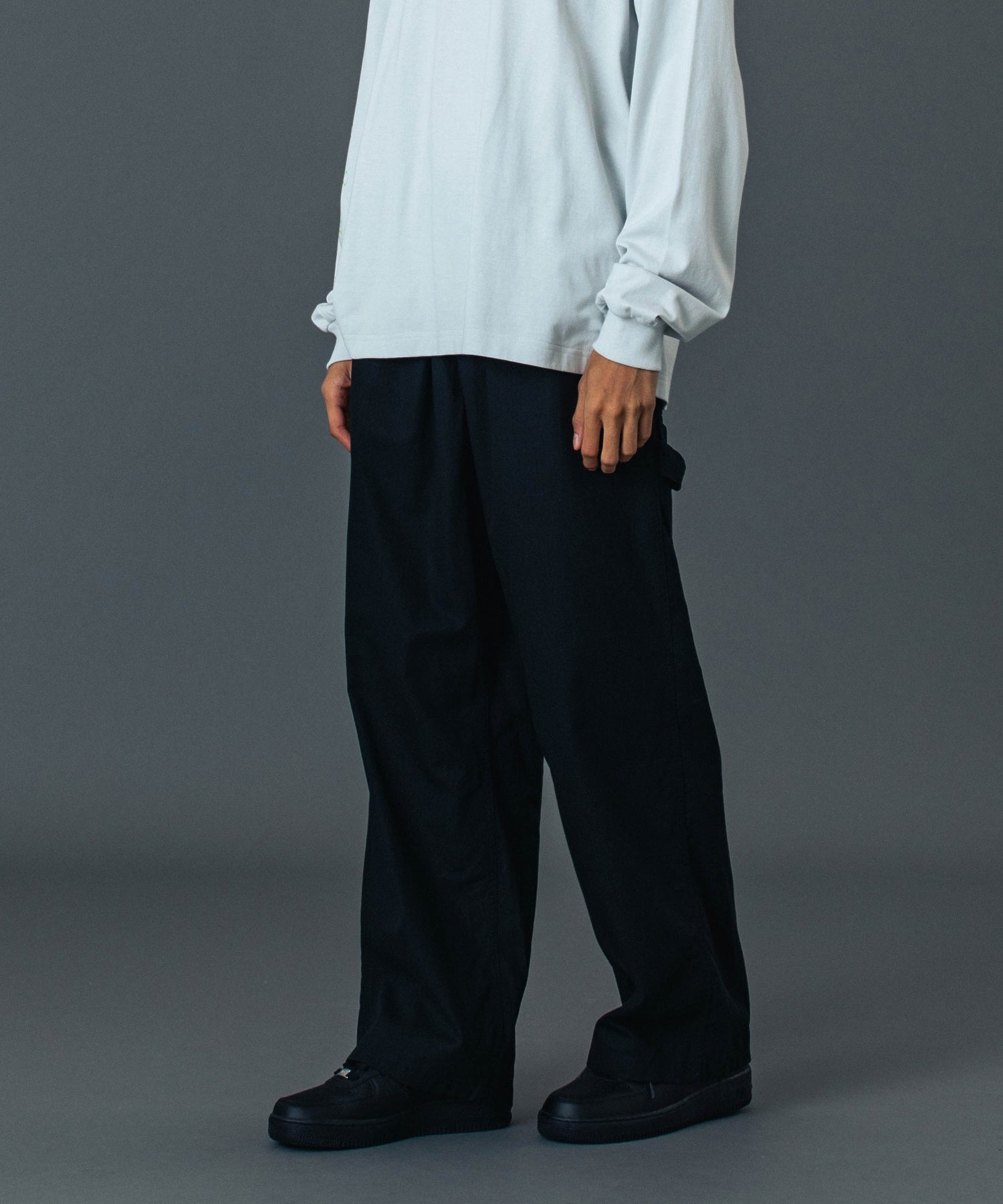 MODEL 身長183cm / 着用サイズ：Lサイズ