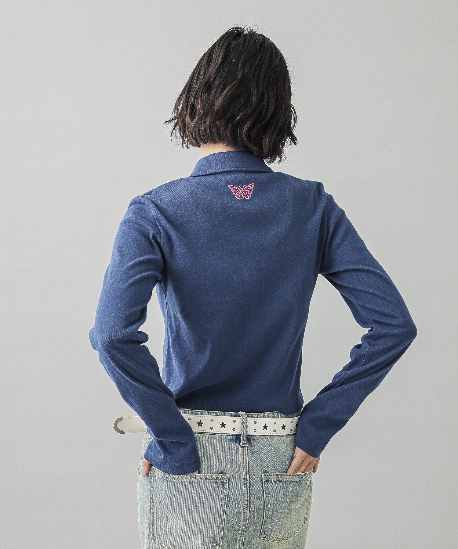 ONE POINT BUTTERFLY ZIP UP TOP