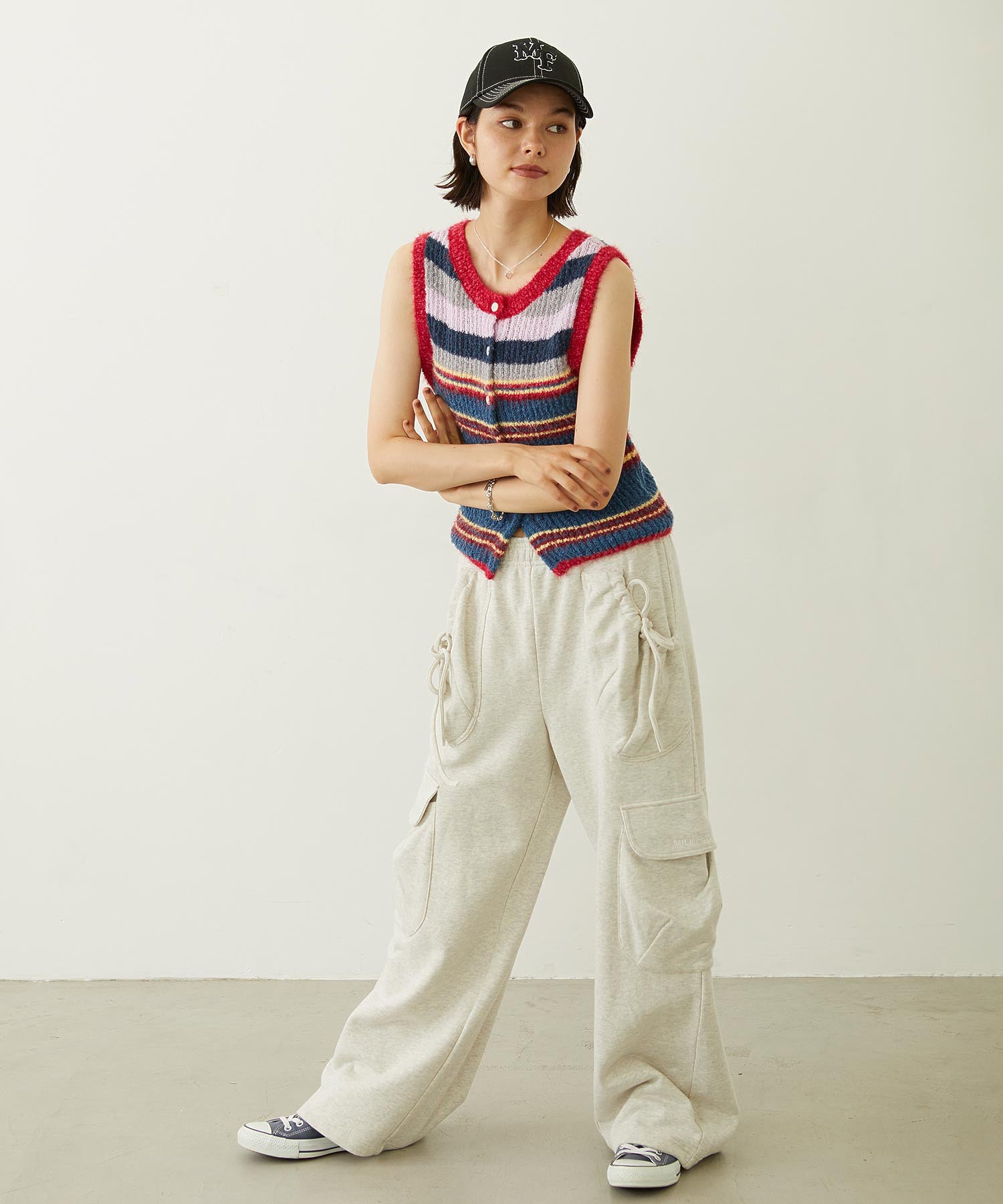 TWO-TYPE STRIPED KNIT VEST
