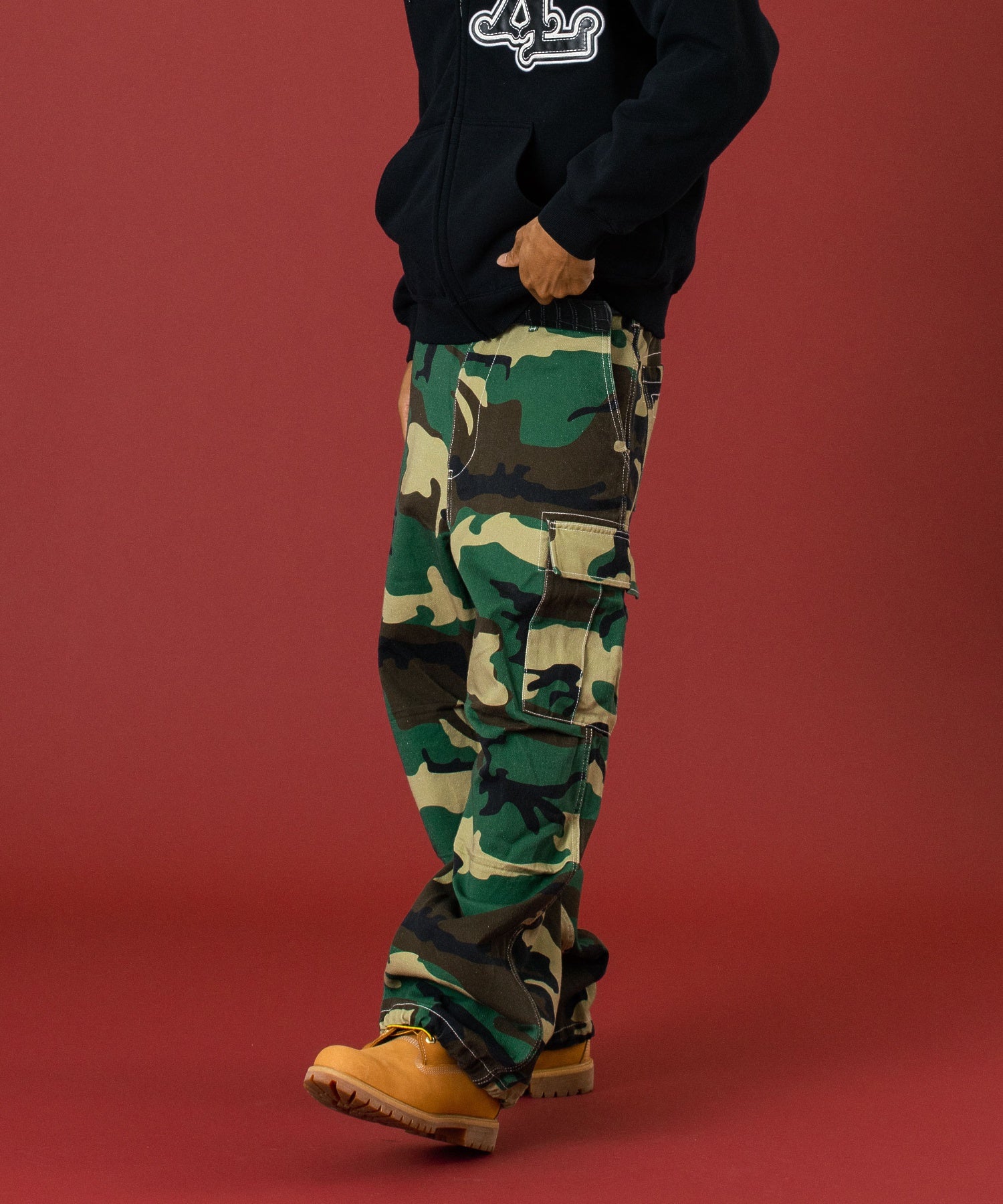 MODEL 身長185cm / 着用サイズ：34inch