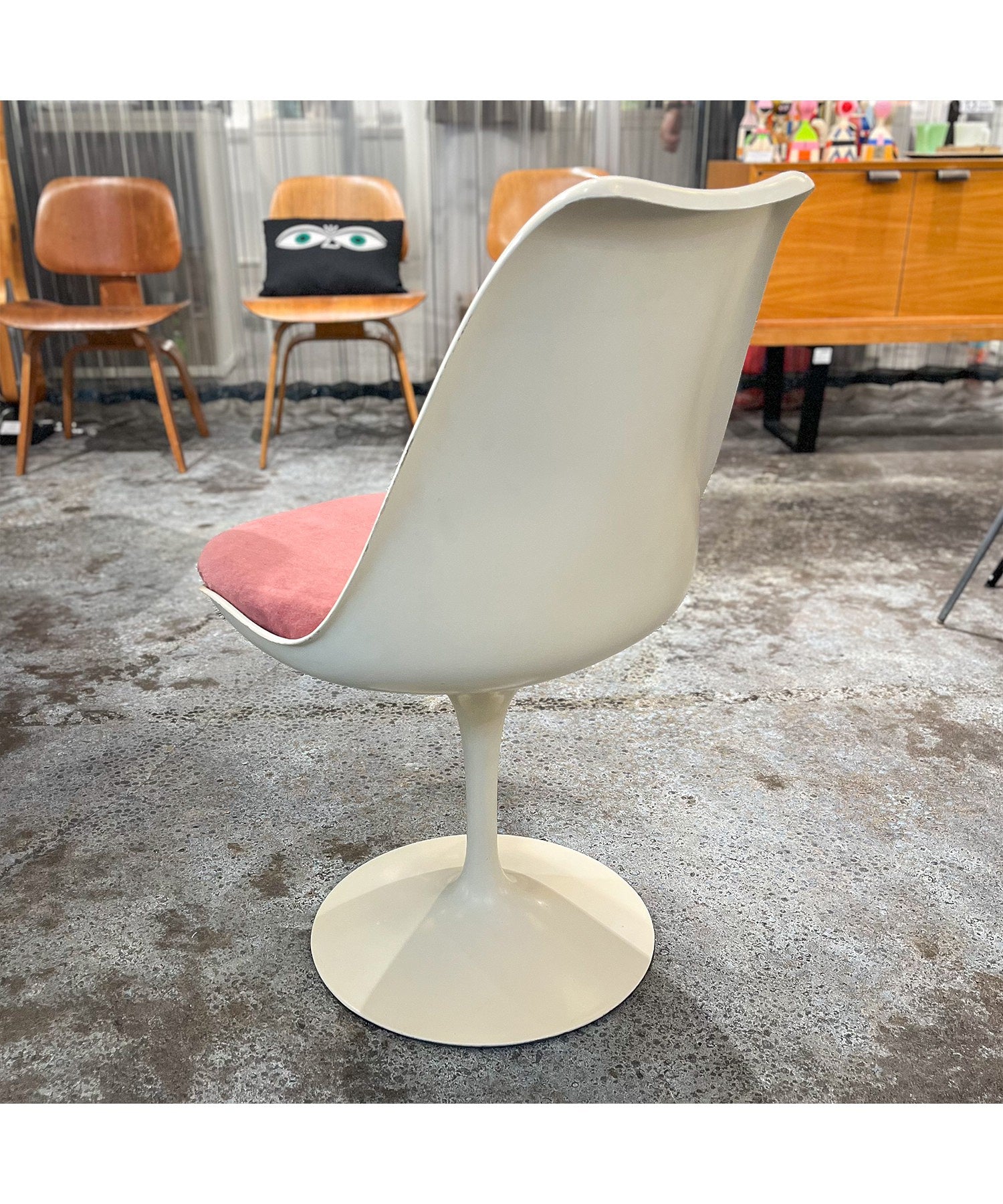 Saarinen Tulip Side Chair / Eero Saarinen / Knoll / 1960年