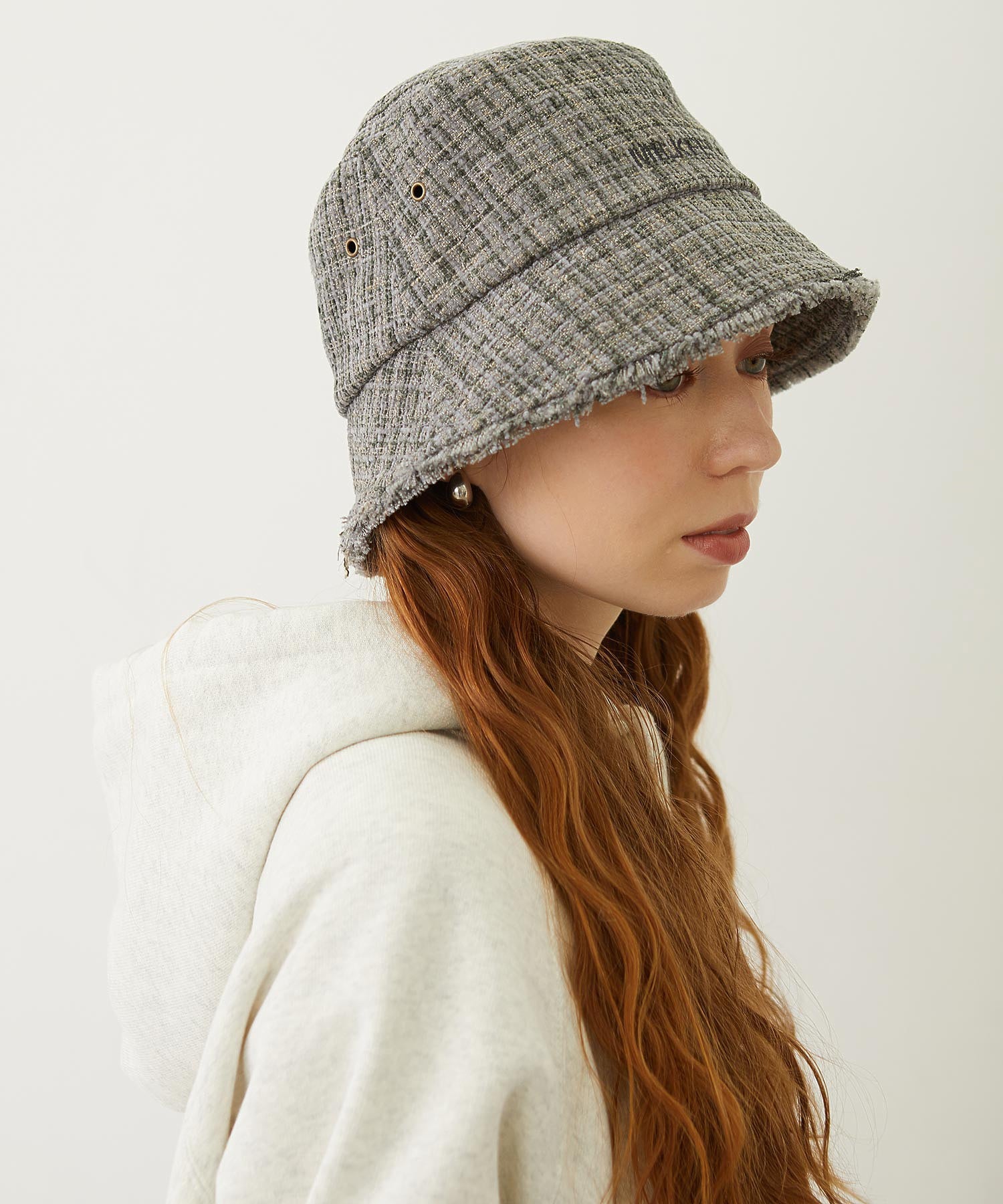 TWEED FRINGE BUCKET HAT