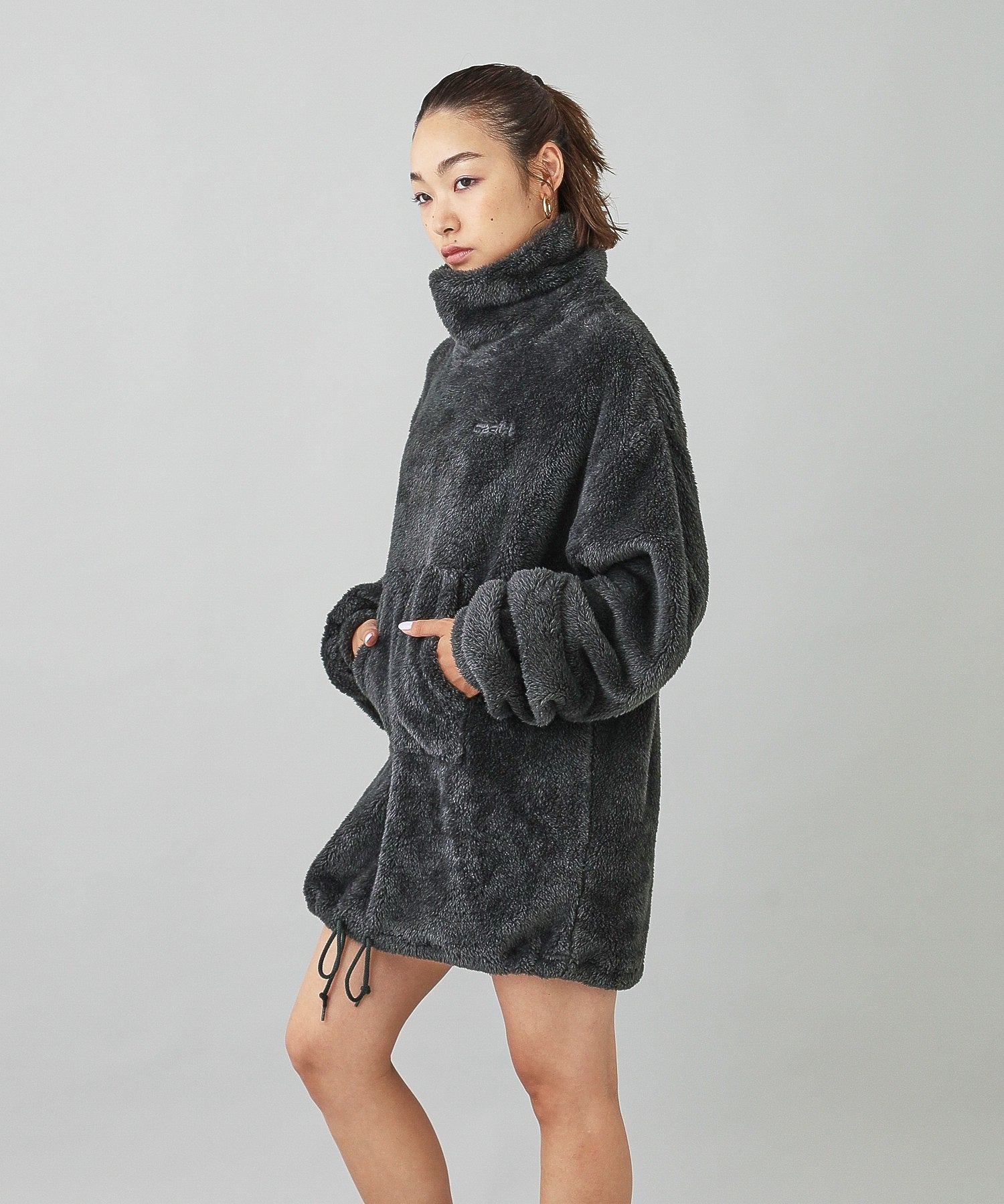 MOCK NECK FLUFFY TUNIC