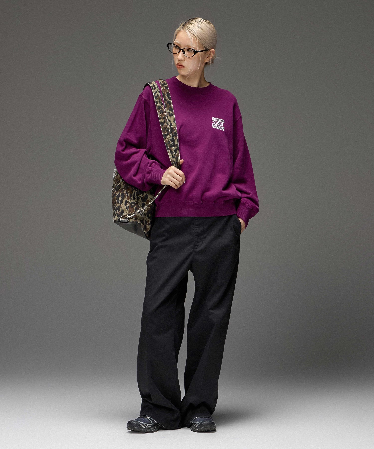 FACE LABEL FADED WIDE STRAIGHT EASY PANTS