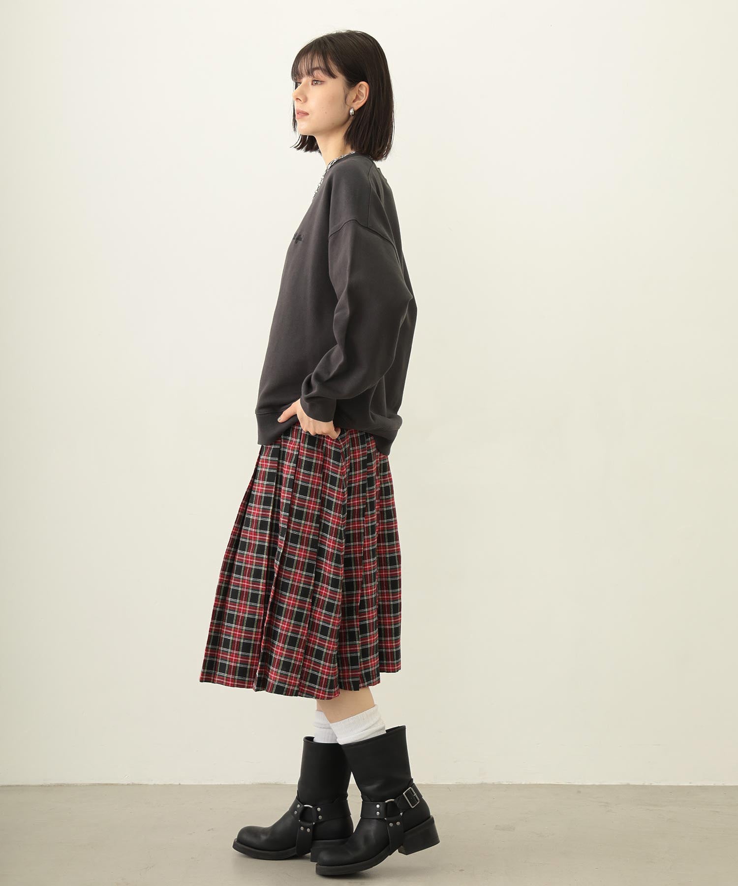 ICING LOGO WIDE CREW SWEAT TOP