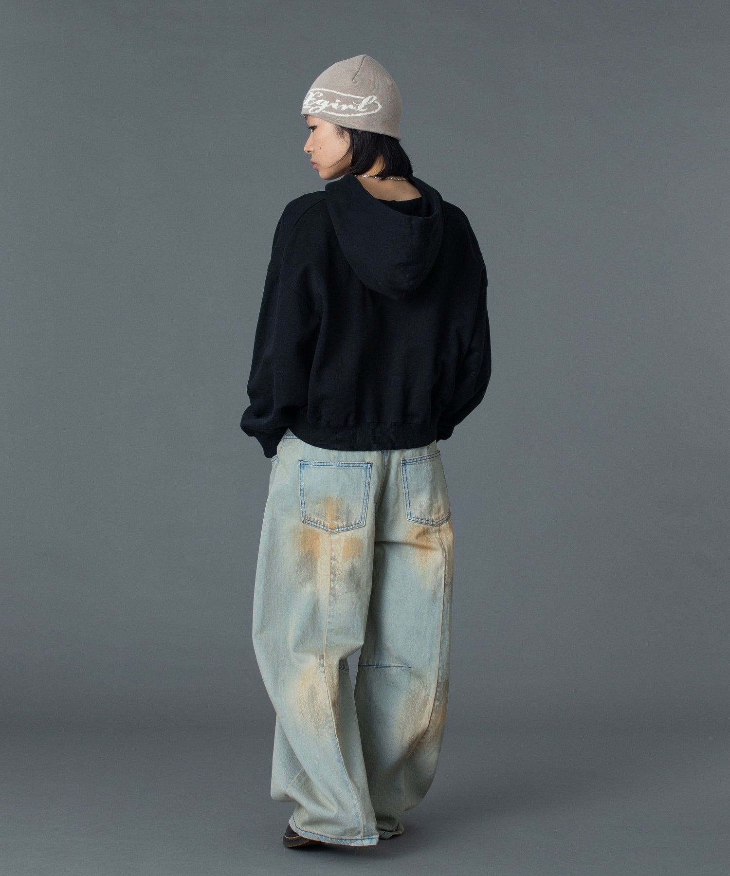 FADED FACE LABEL WIDE BAGGY DENIM PANTS