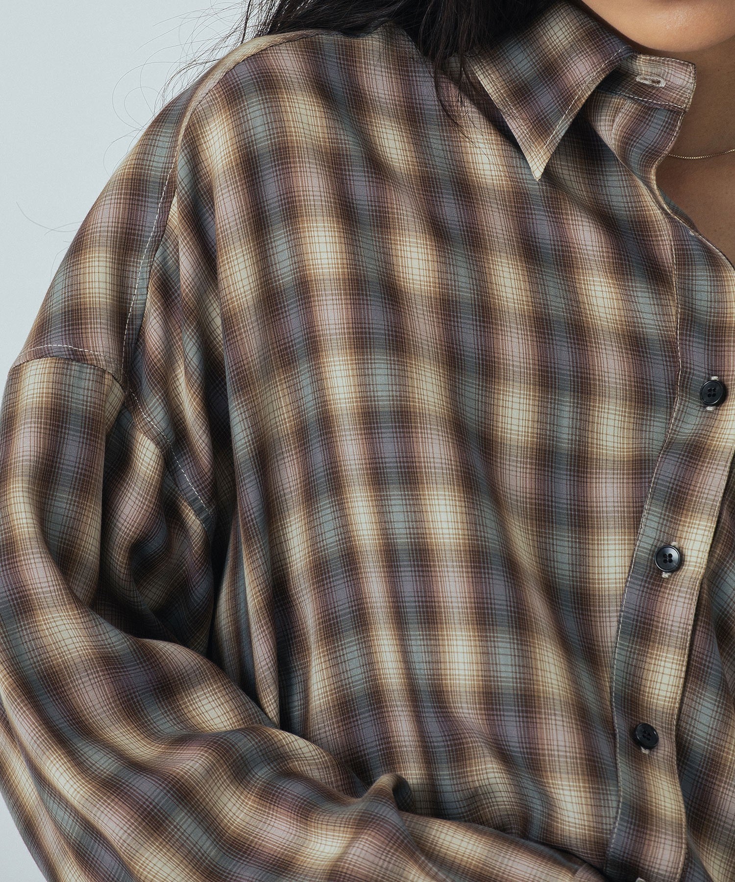 mici/ASYMMETRY SHIRT