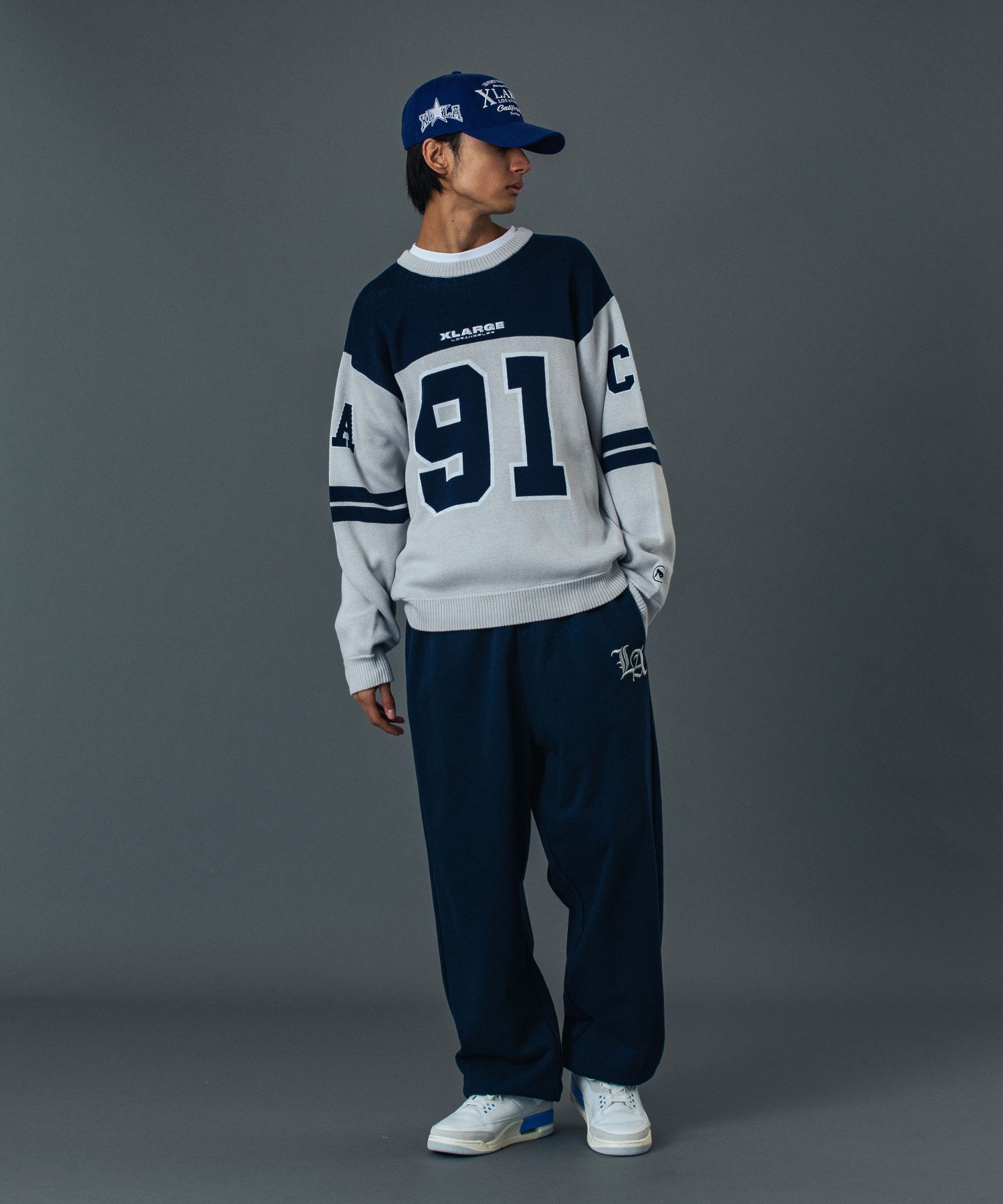 FOOTBALL SWEATER