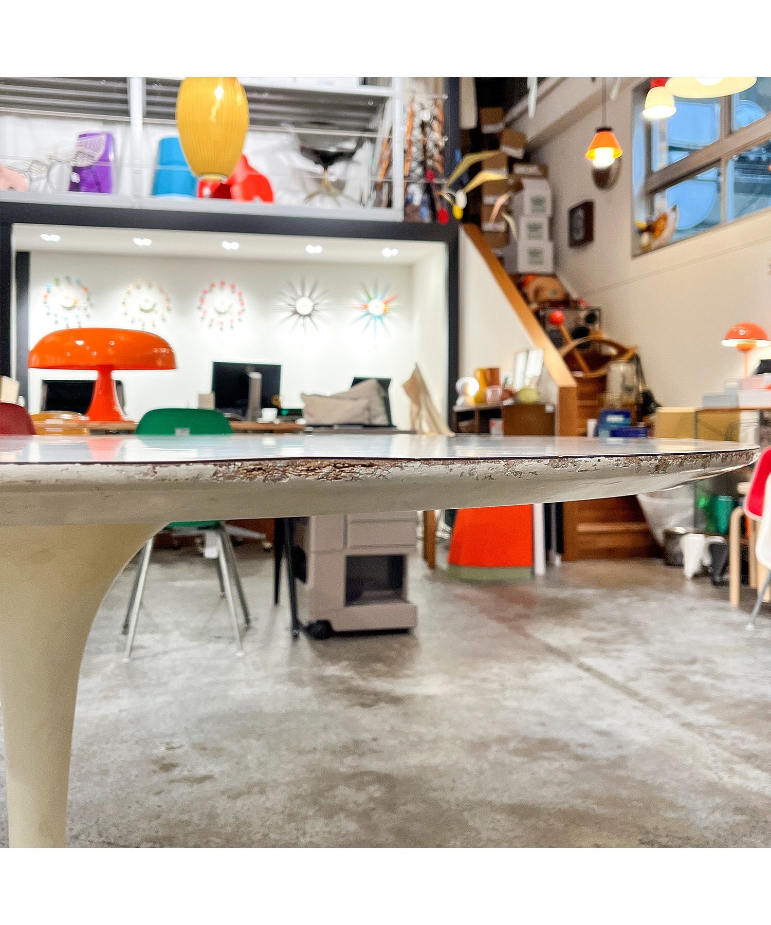 Saarinen Tulip Dining Table / Knoll / 1970 - Early 80s