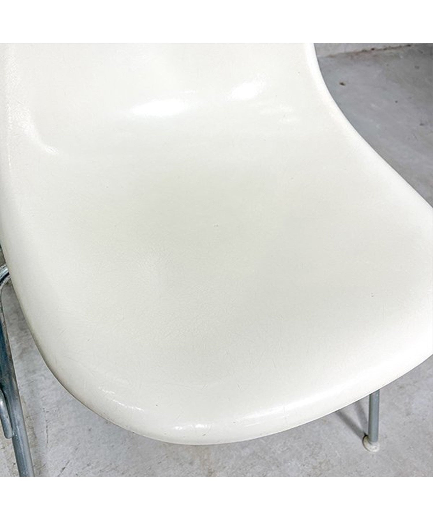 HermanMiller Side Shell / Parchment