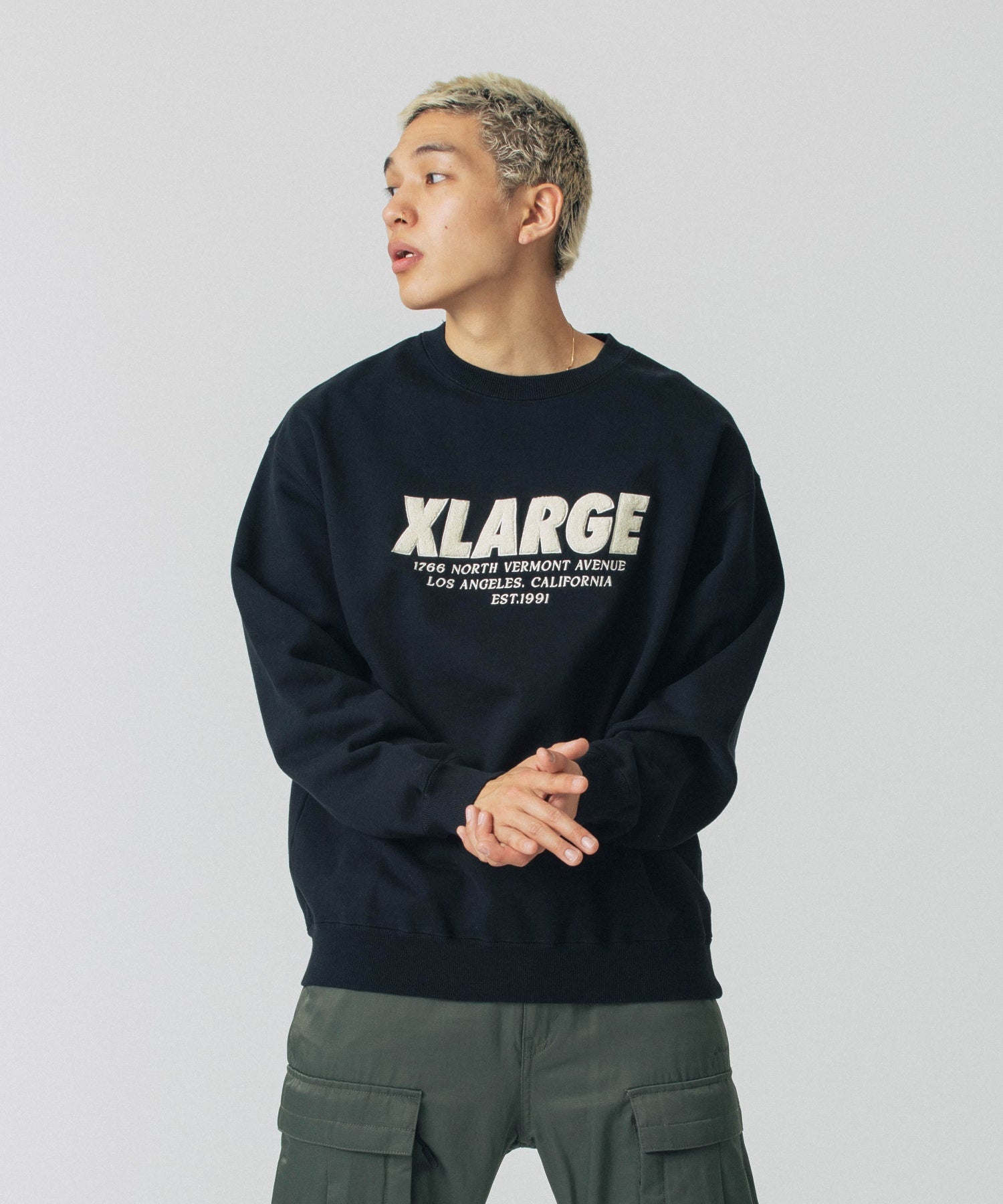 MODEL 身長180cm / 着用サイズ：Lサイズ