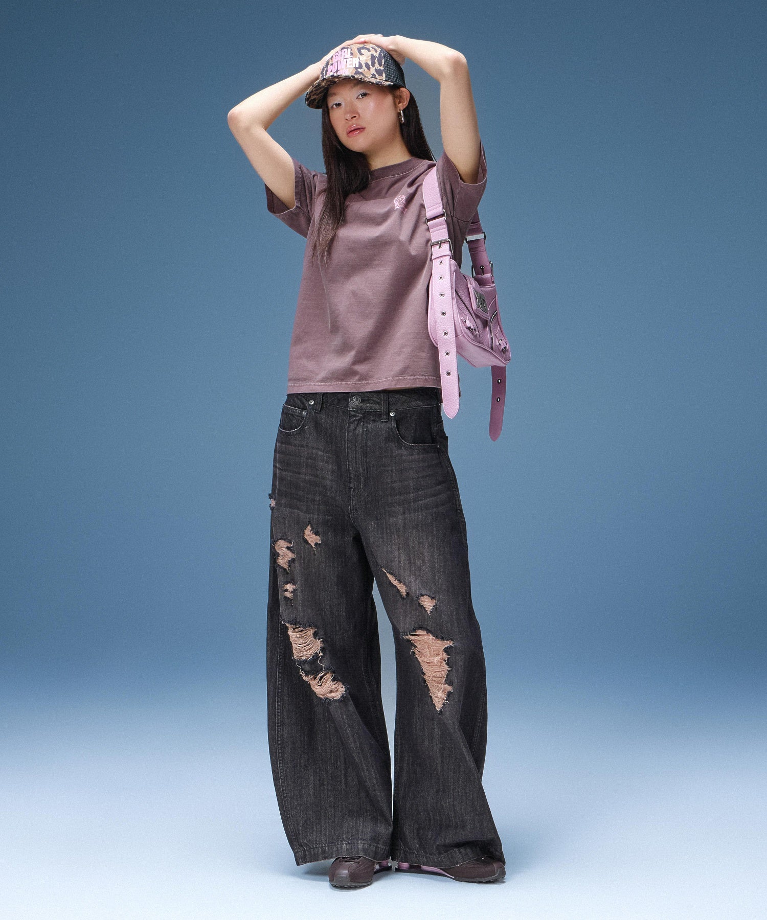 XG EMBLEM BUCKLE PANELED SHOULDER BAG