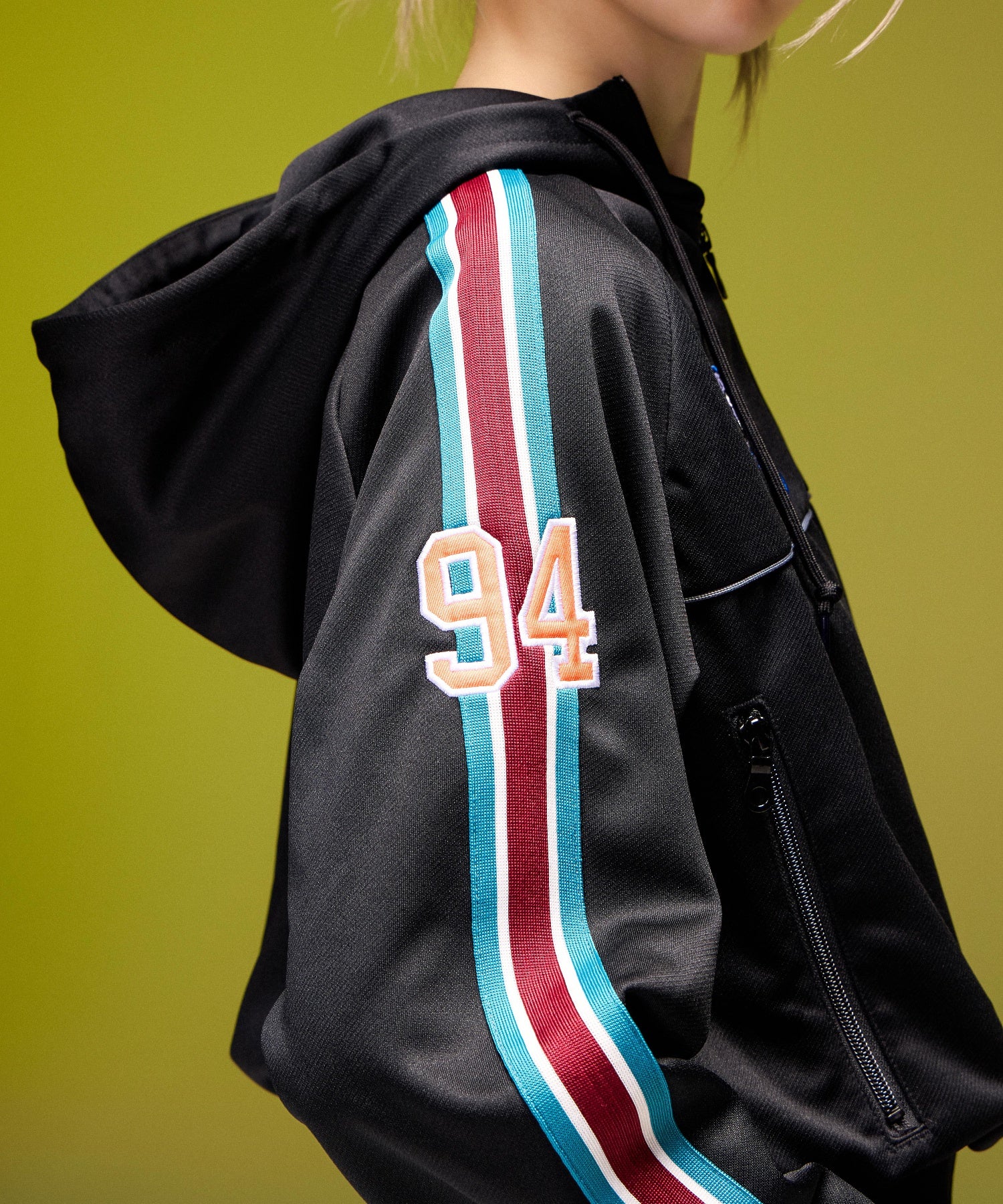 LOGO PATCHED ZIP UP JERSEY COMPACT HOODIE