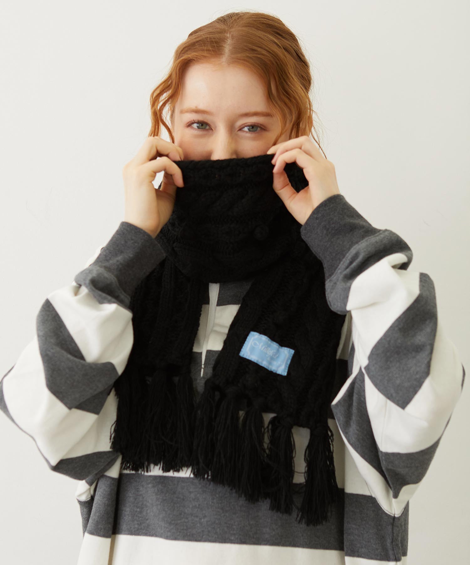 CABLE KNIT STOLE