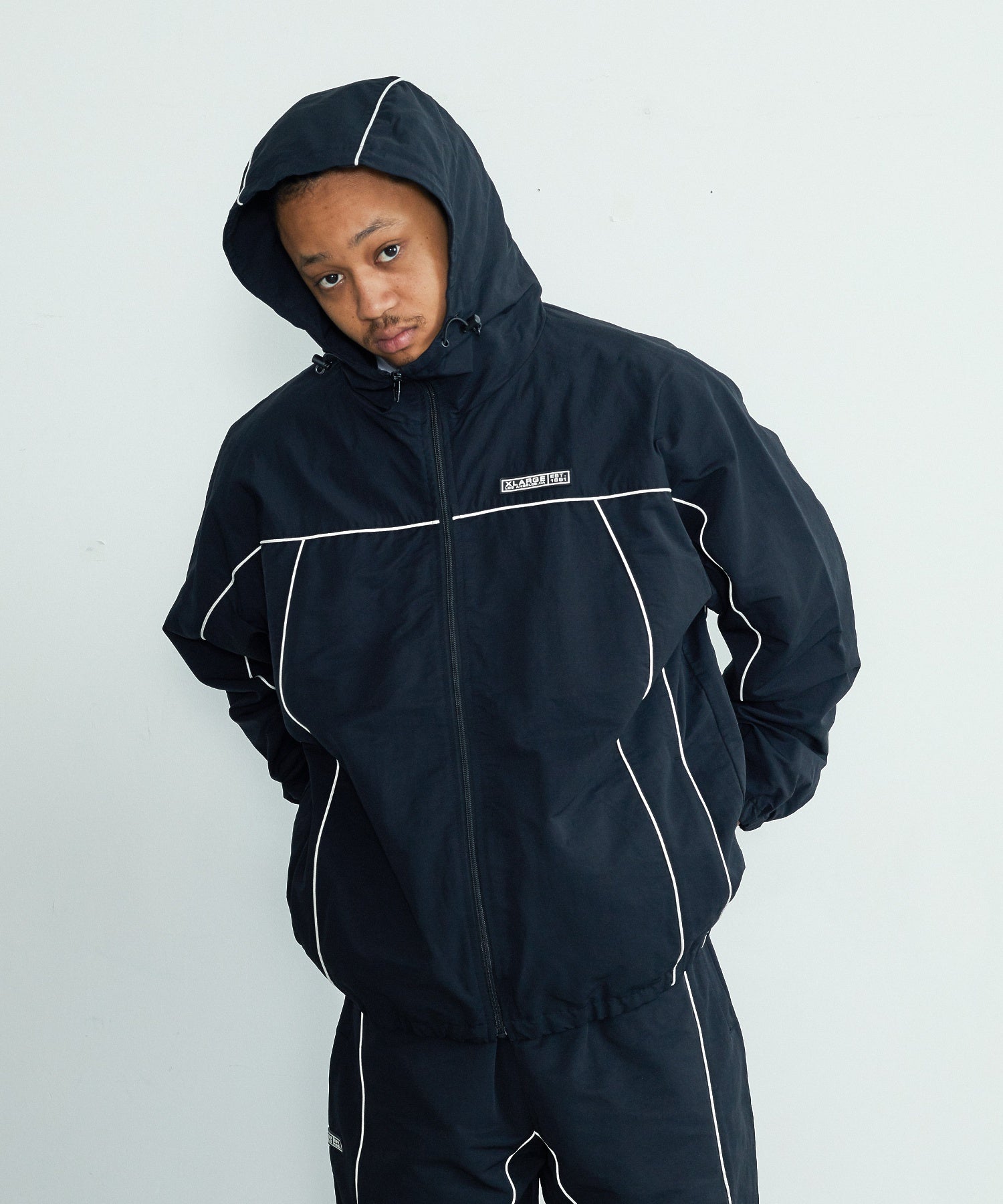 CURVED NYLON JACKET