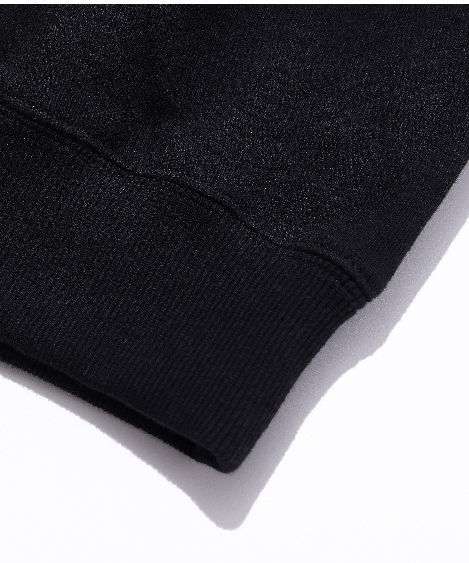 XLARGE×CYBERPUNK: EDGERUNNERS CREWNECK SWEATSHIRT