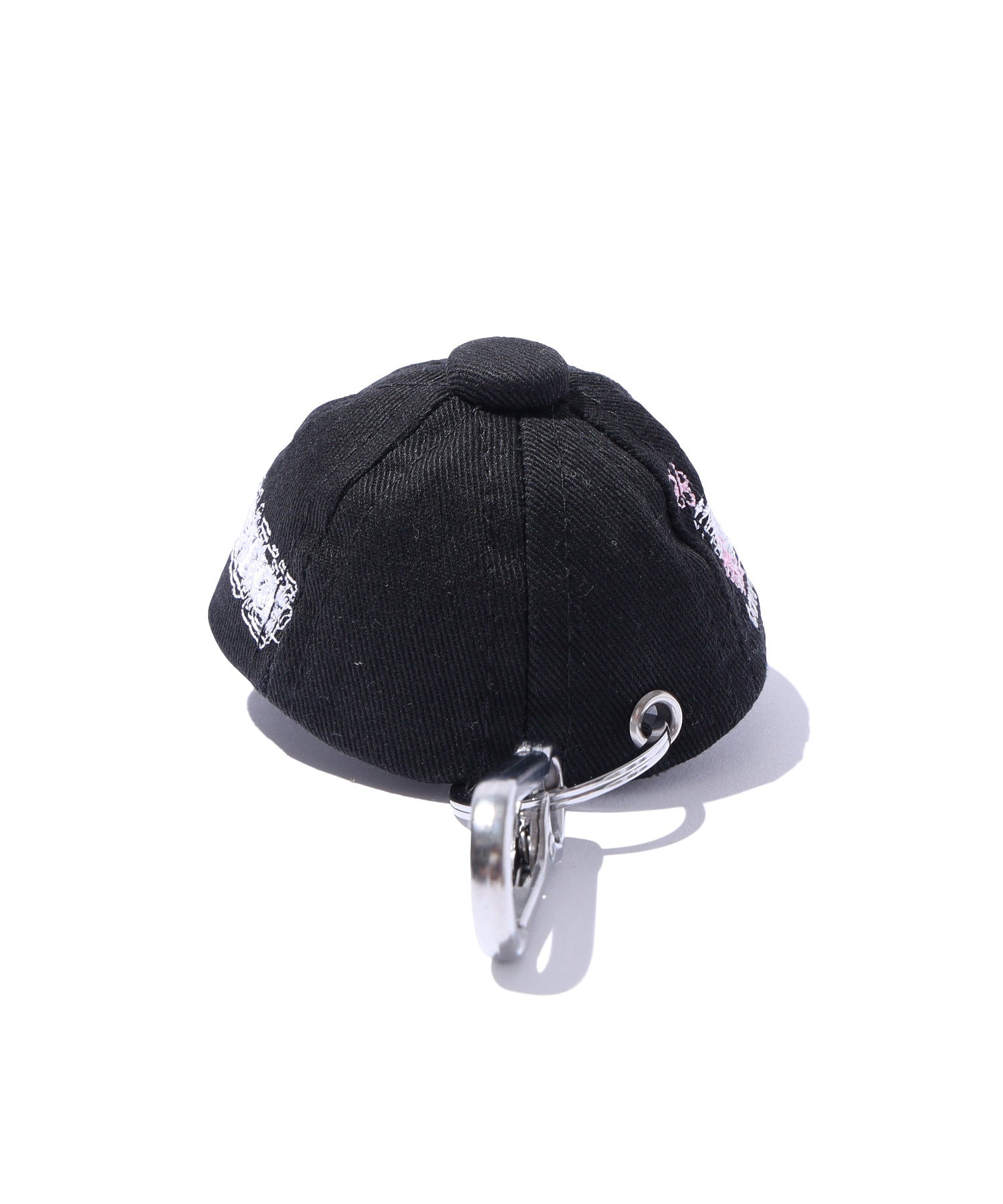 XLARGE×towndust MINI CAP KEYCHAIN