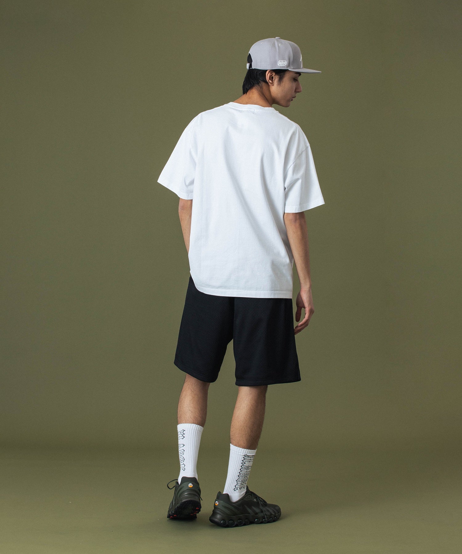 DISTORTION MESH EASY SHORTS