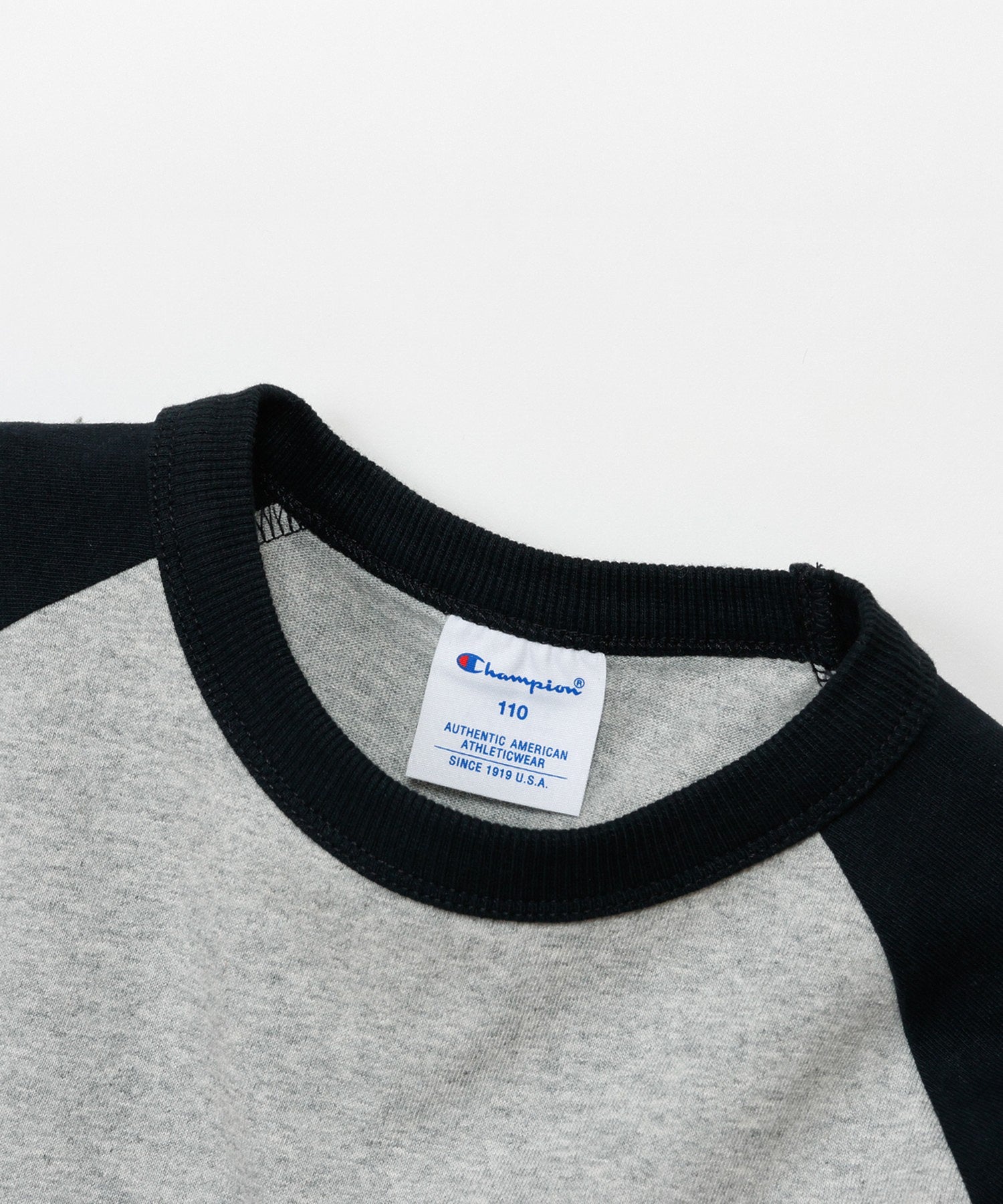 【Champion® KIDS】RAGLAN LONG SLEEVE T-SHIRT