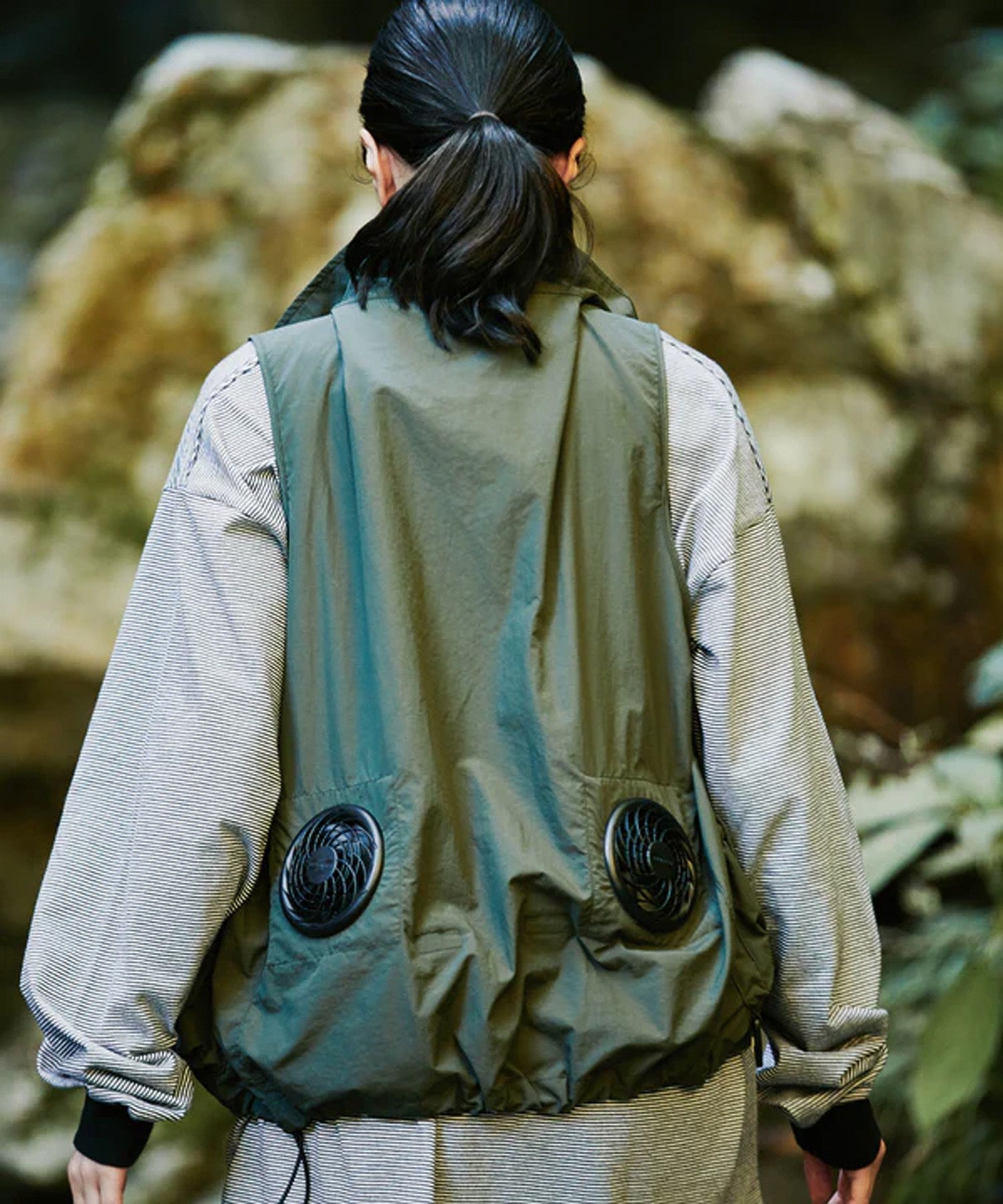 【KiU】AIR-CONDITIONED MULTIFUNCTIONAL VEST