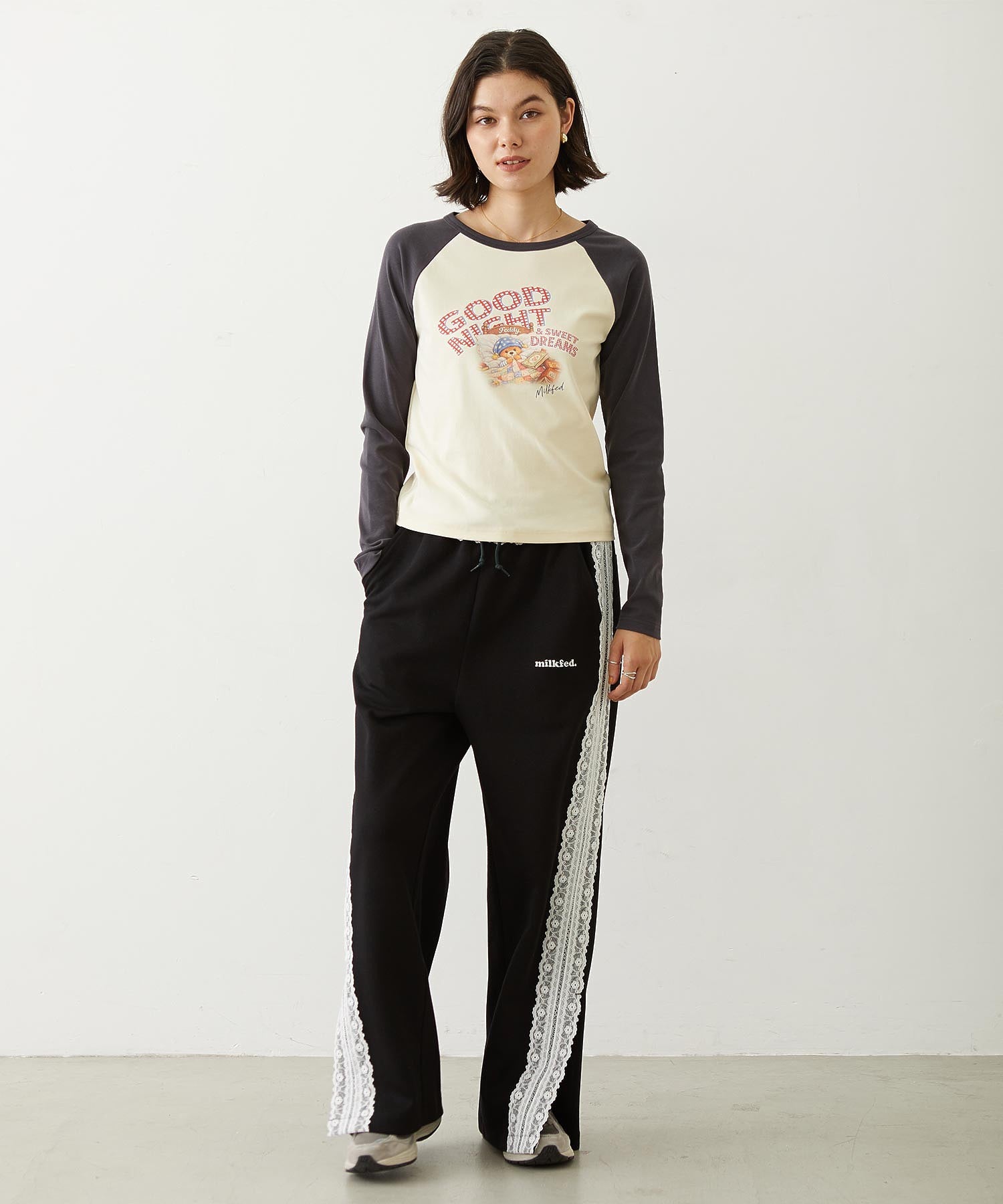 LACE LINE PANTS