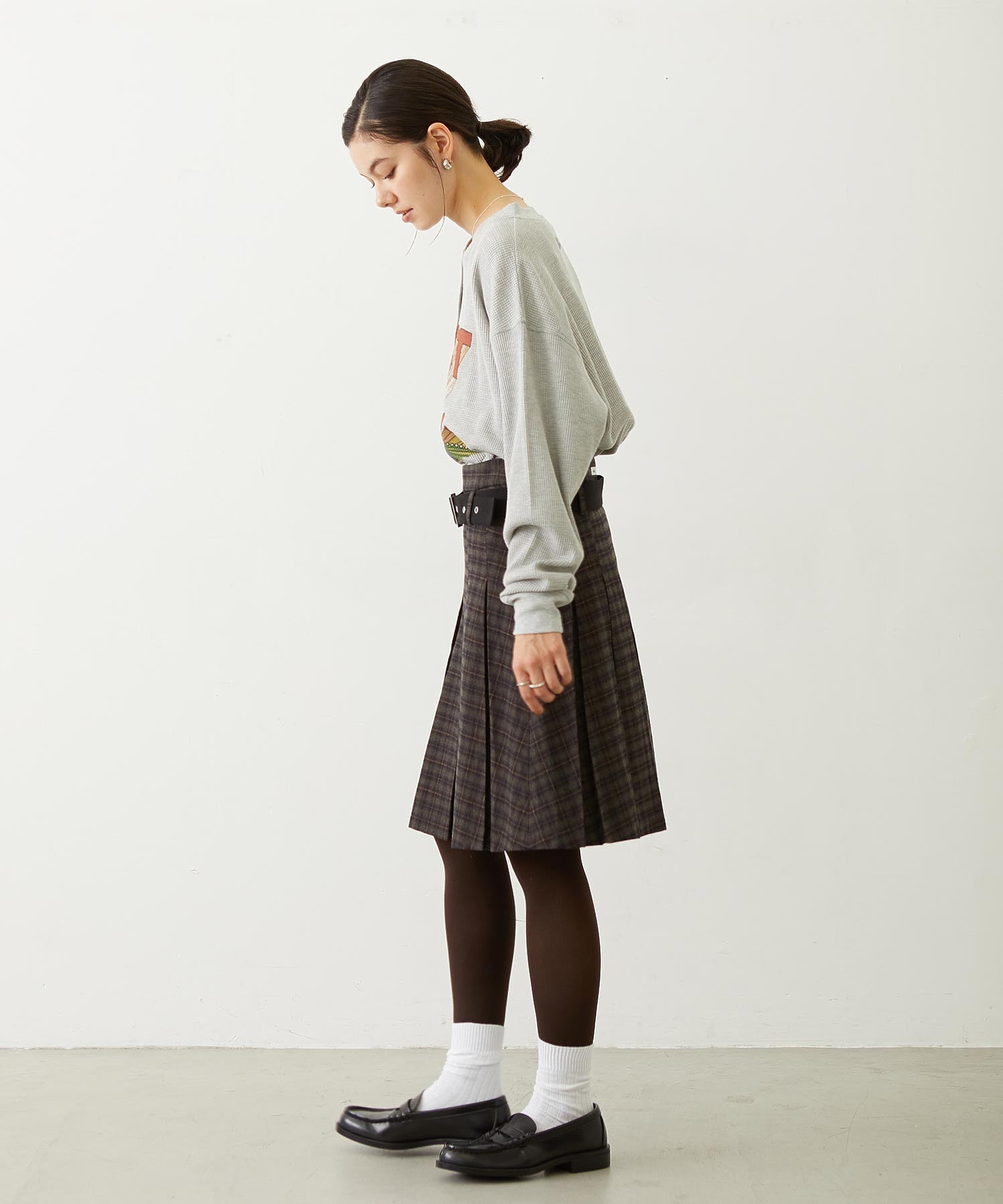 BELTED PLEATED SKIRT