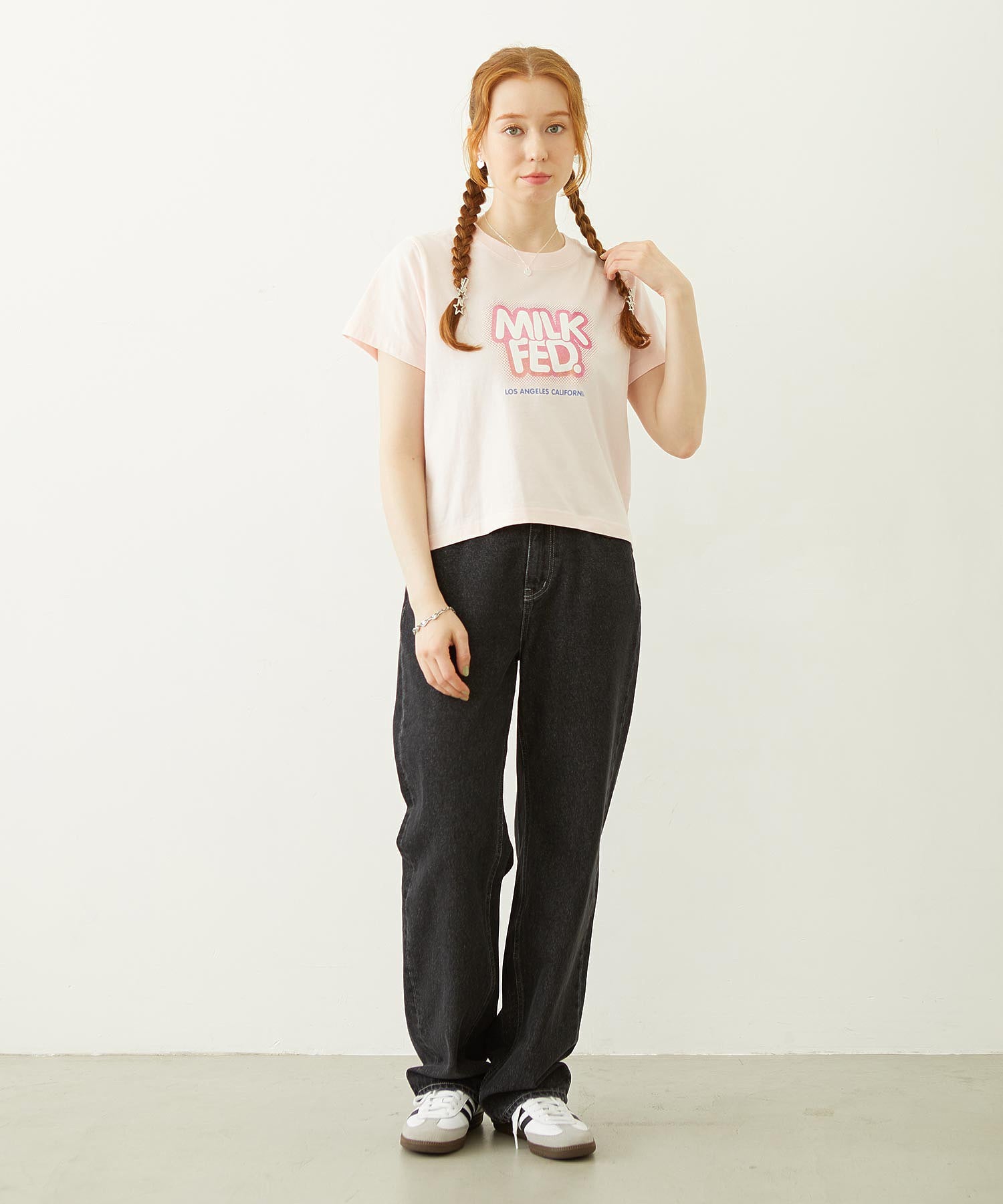 MILKFED. EMBROIDERED DENIM PANTS