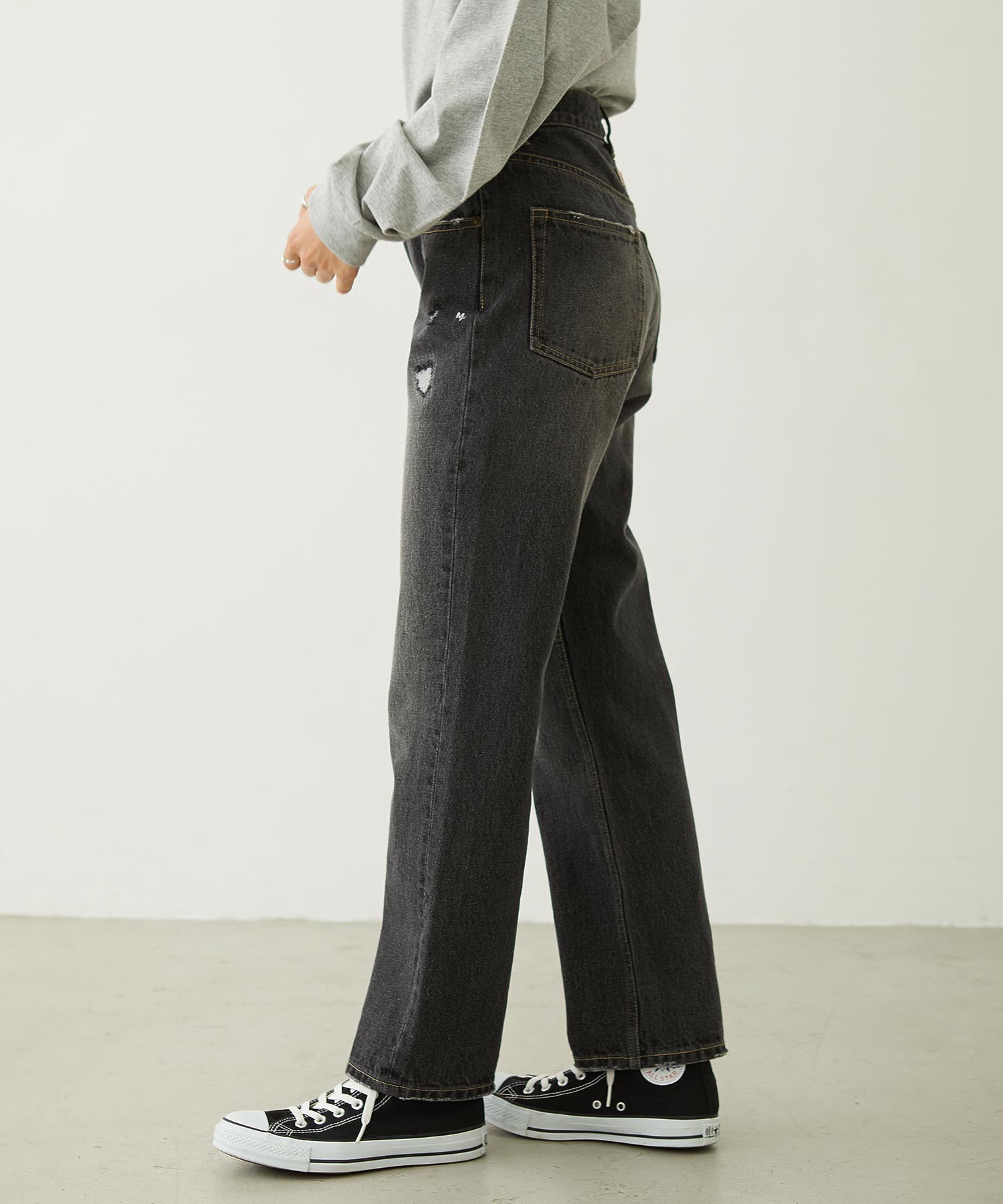 REPAIR DETAIL DENIM PANTS