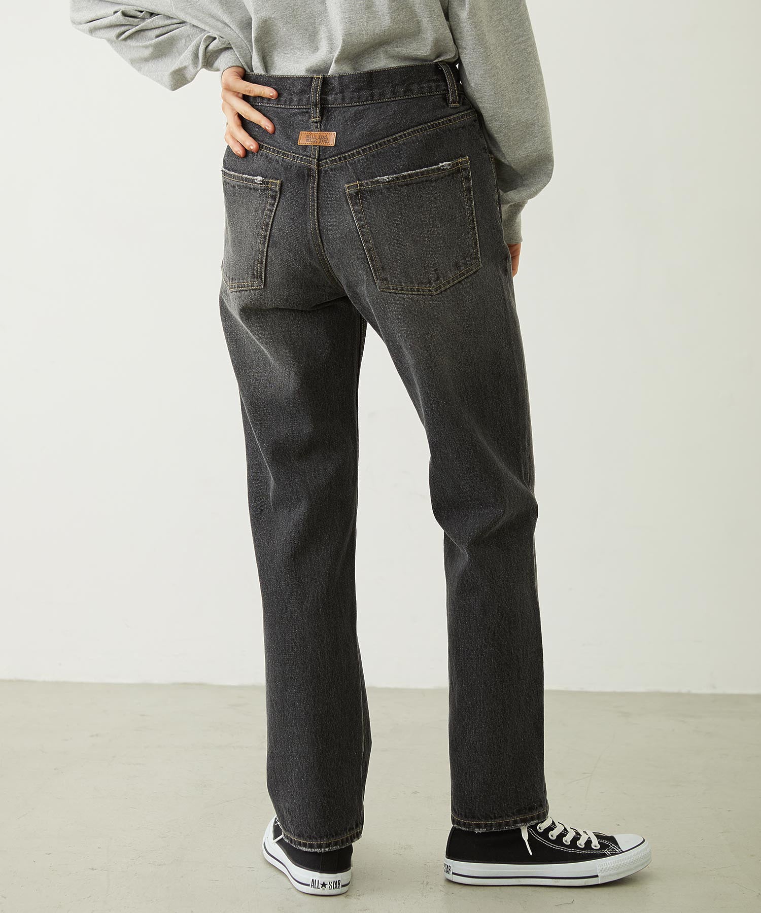 REPAIR DETAIL DENIM PANTS