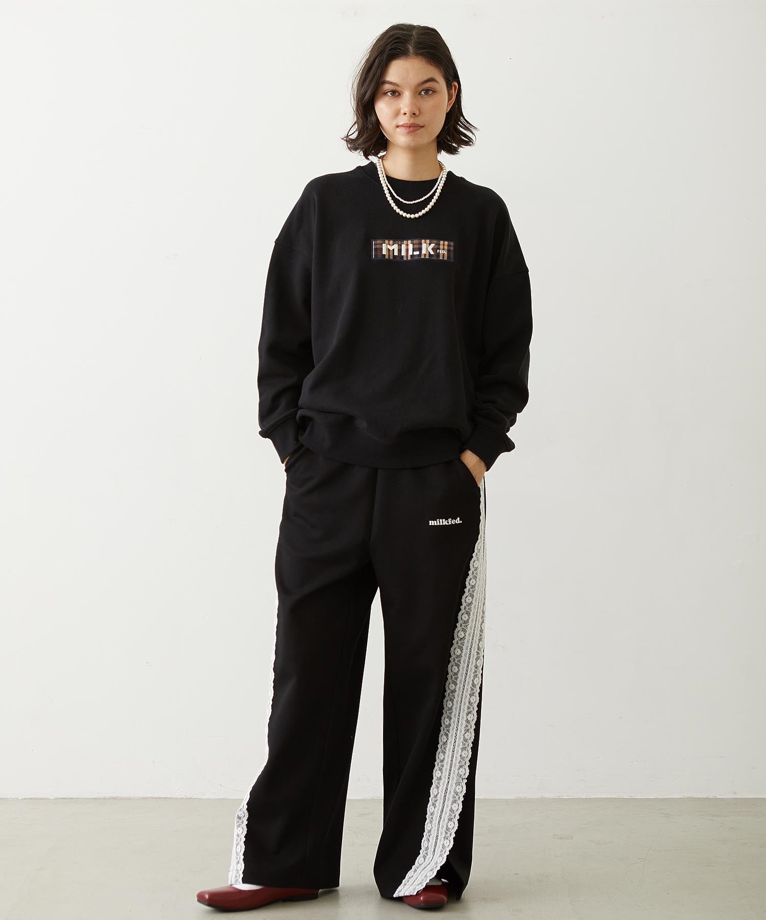 LACE LINE PANTS
